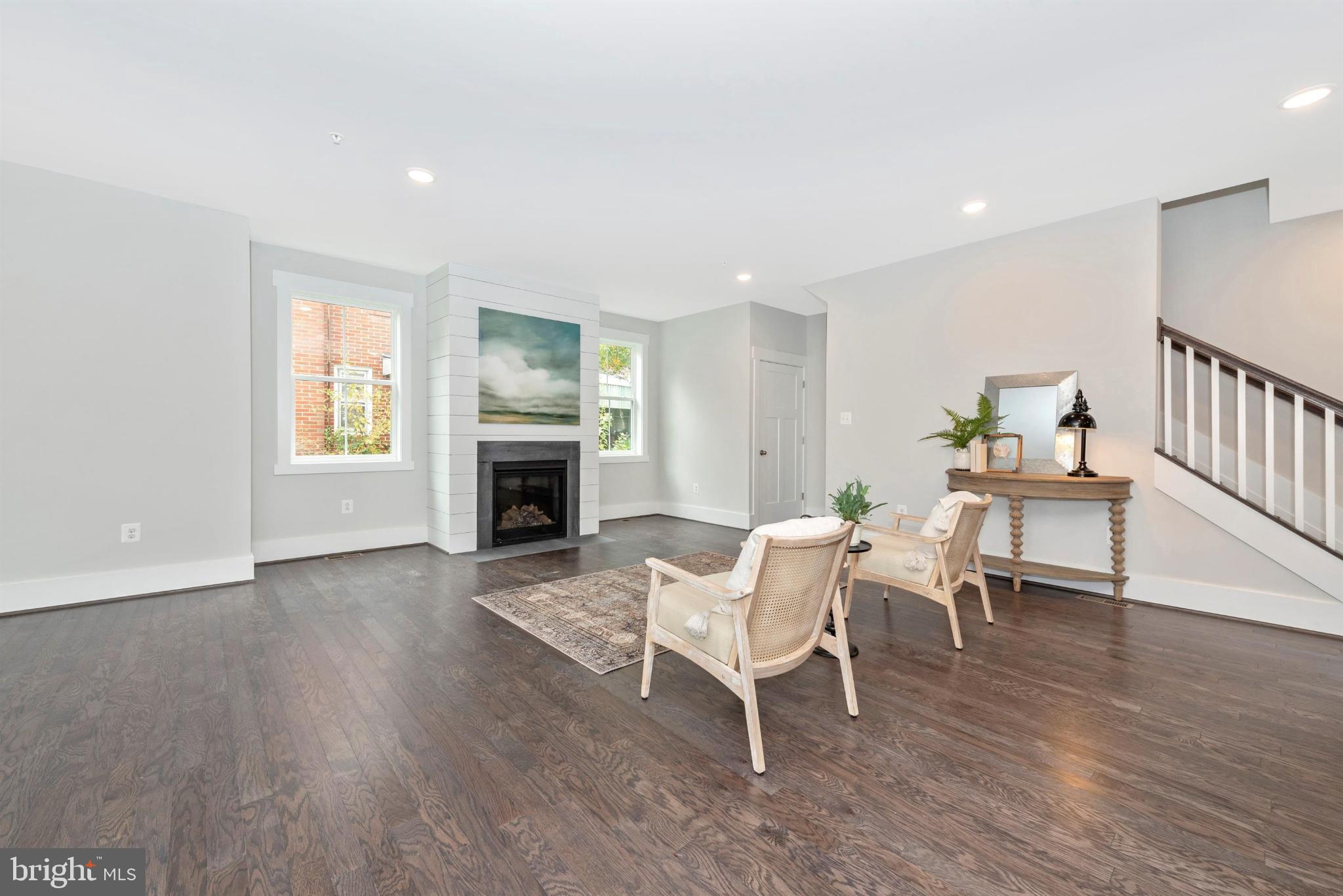 DOWNTOWN EASTON - Residential