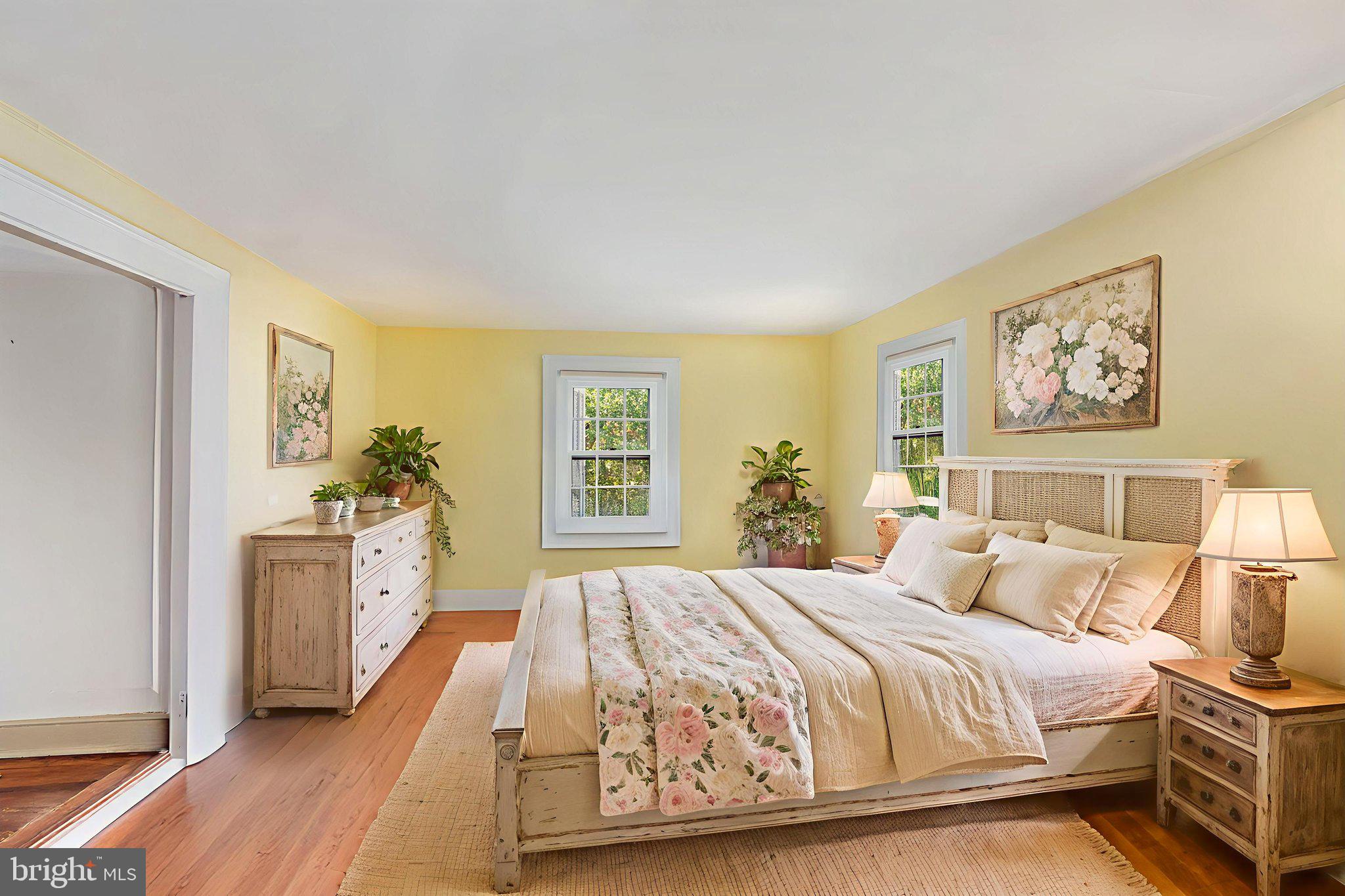 BARNES COURT CONDO - Residential