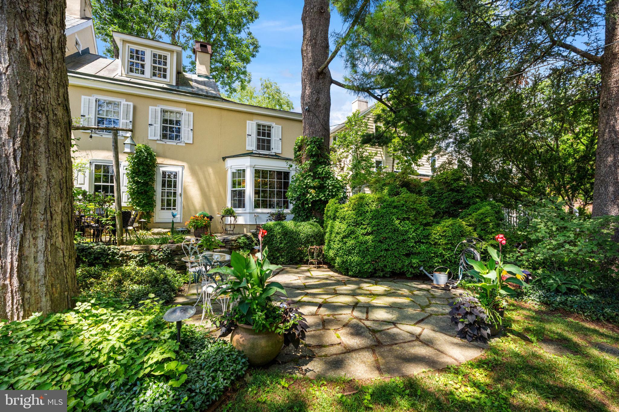 1 BARNES COURT