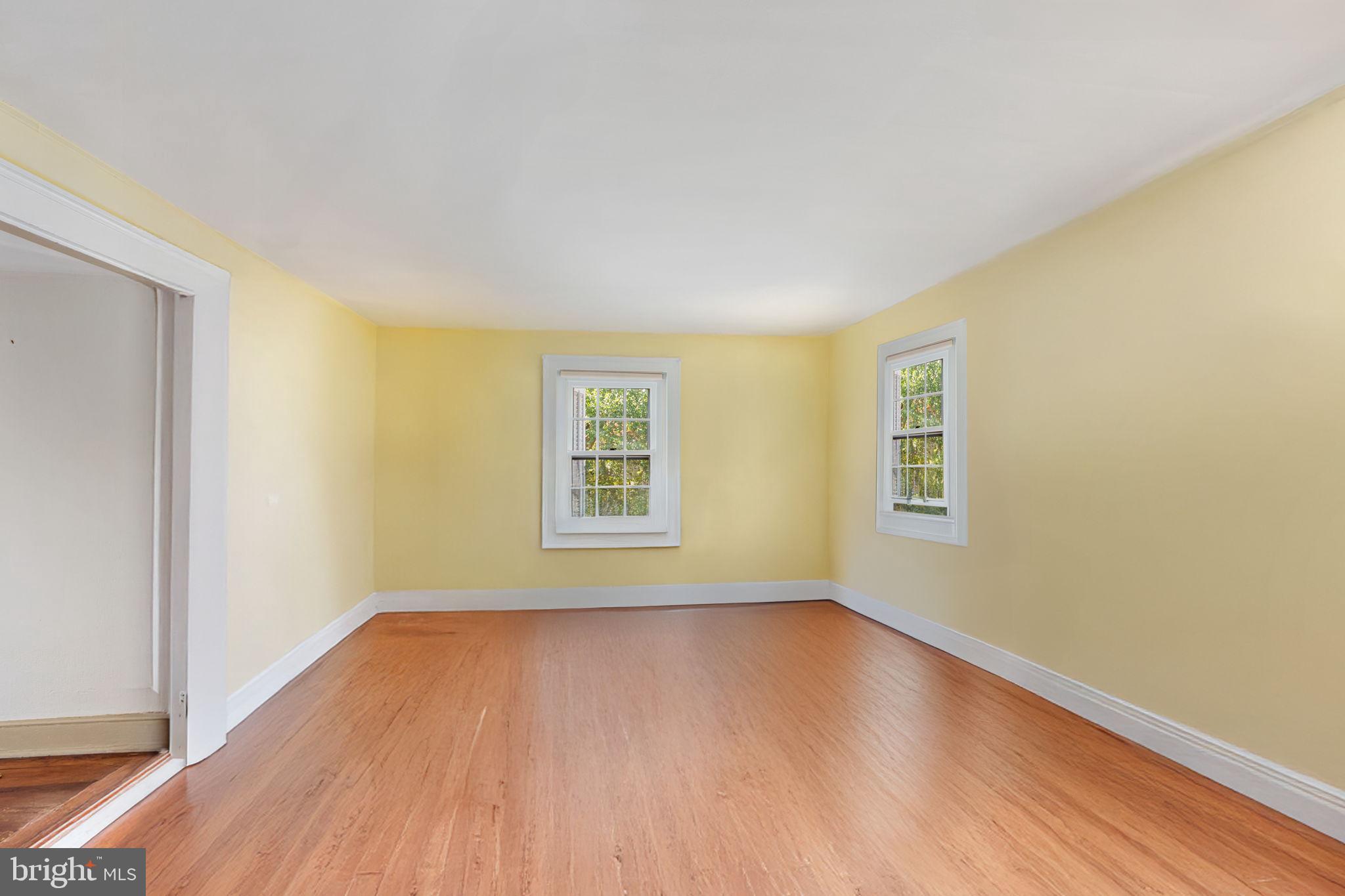 BARNES COURT CONDO - Residential