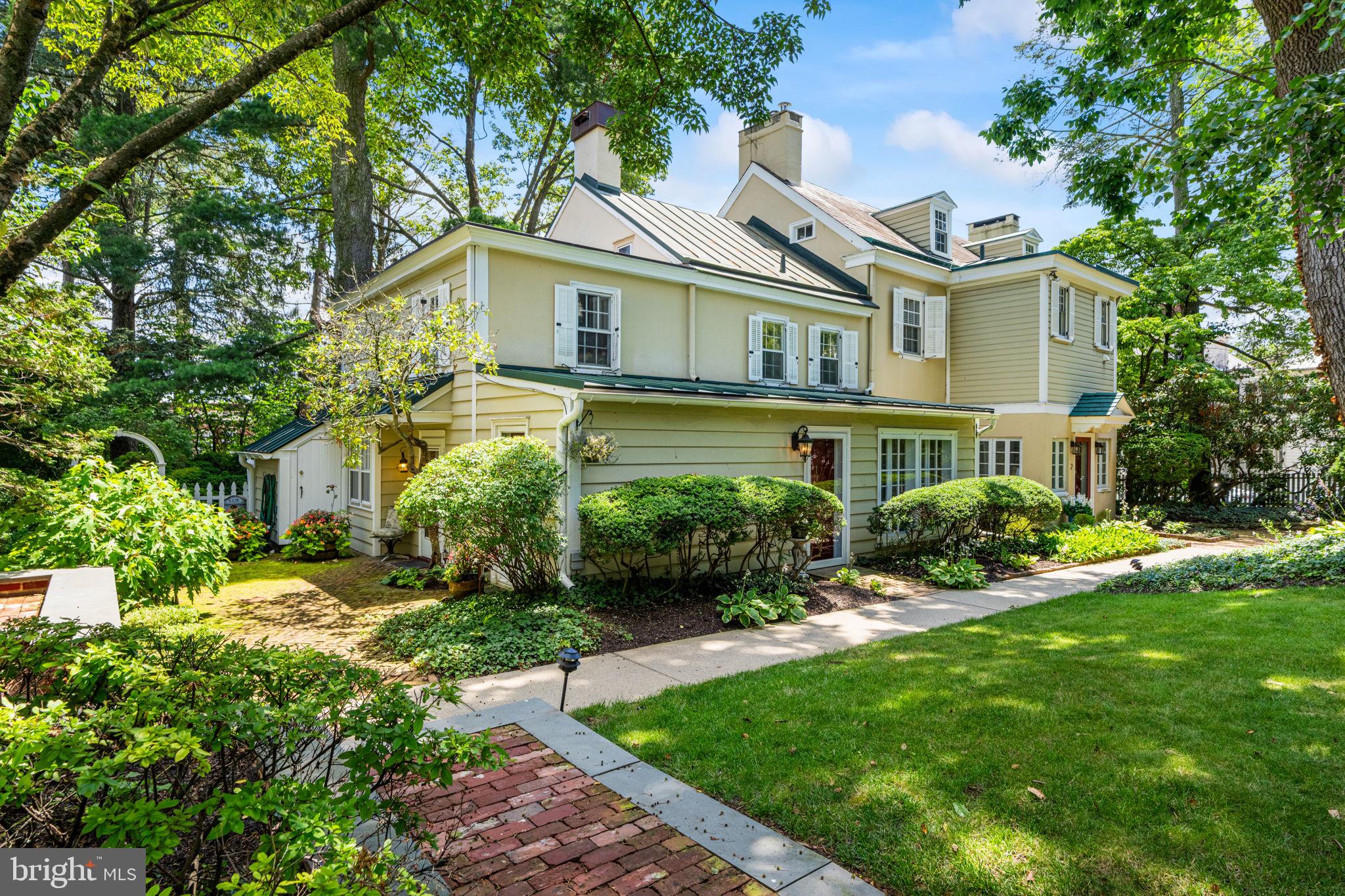1 BARNES COURT