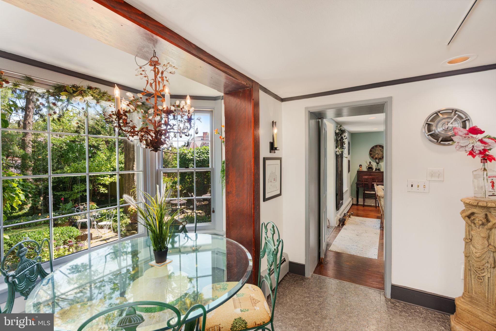 BARNES COURT CONDO - Residential