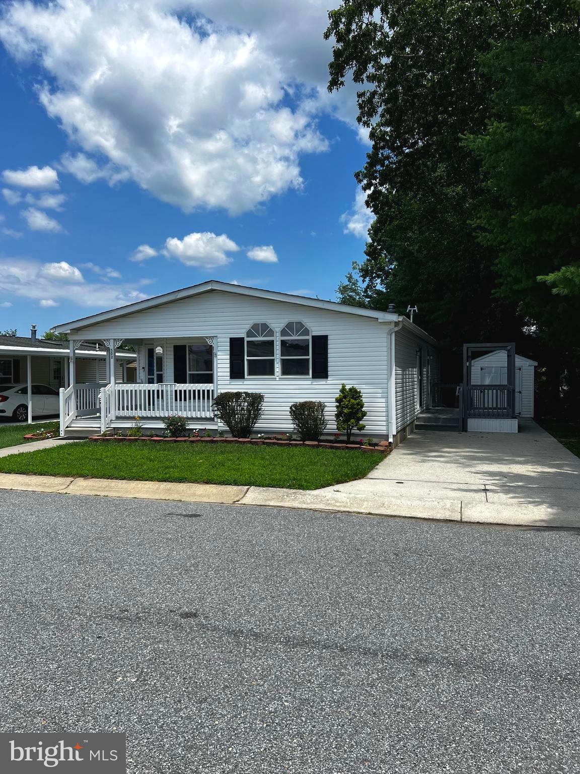 502 SHADOWCREEK LANE