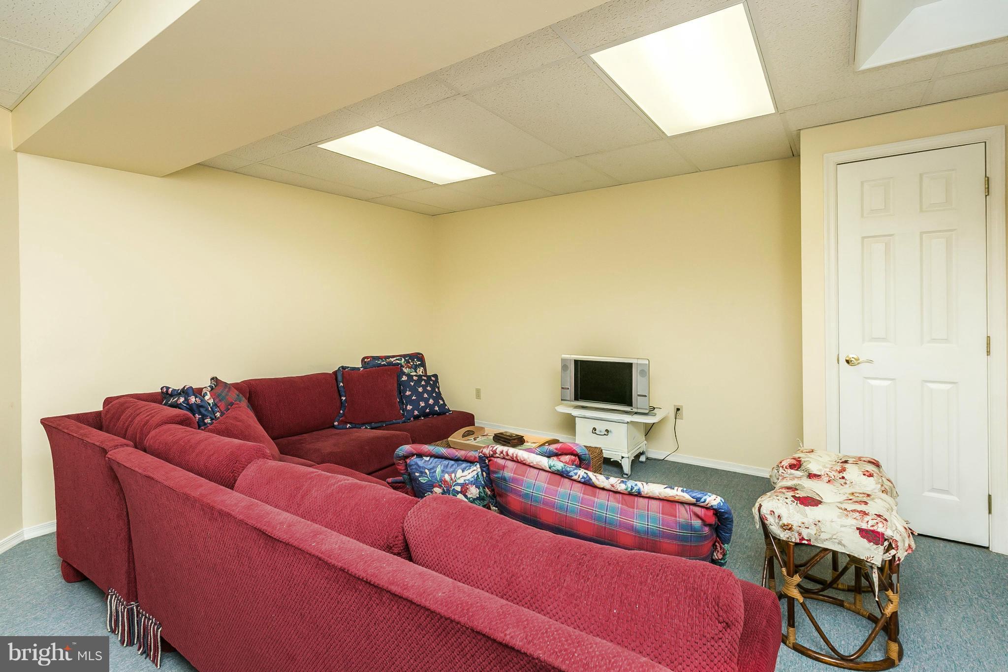 VELVET HILLS SOUTH - Residential