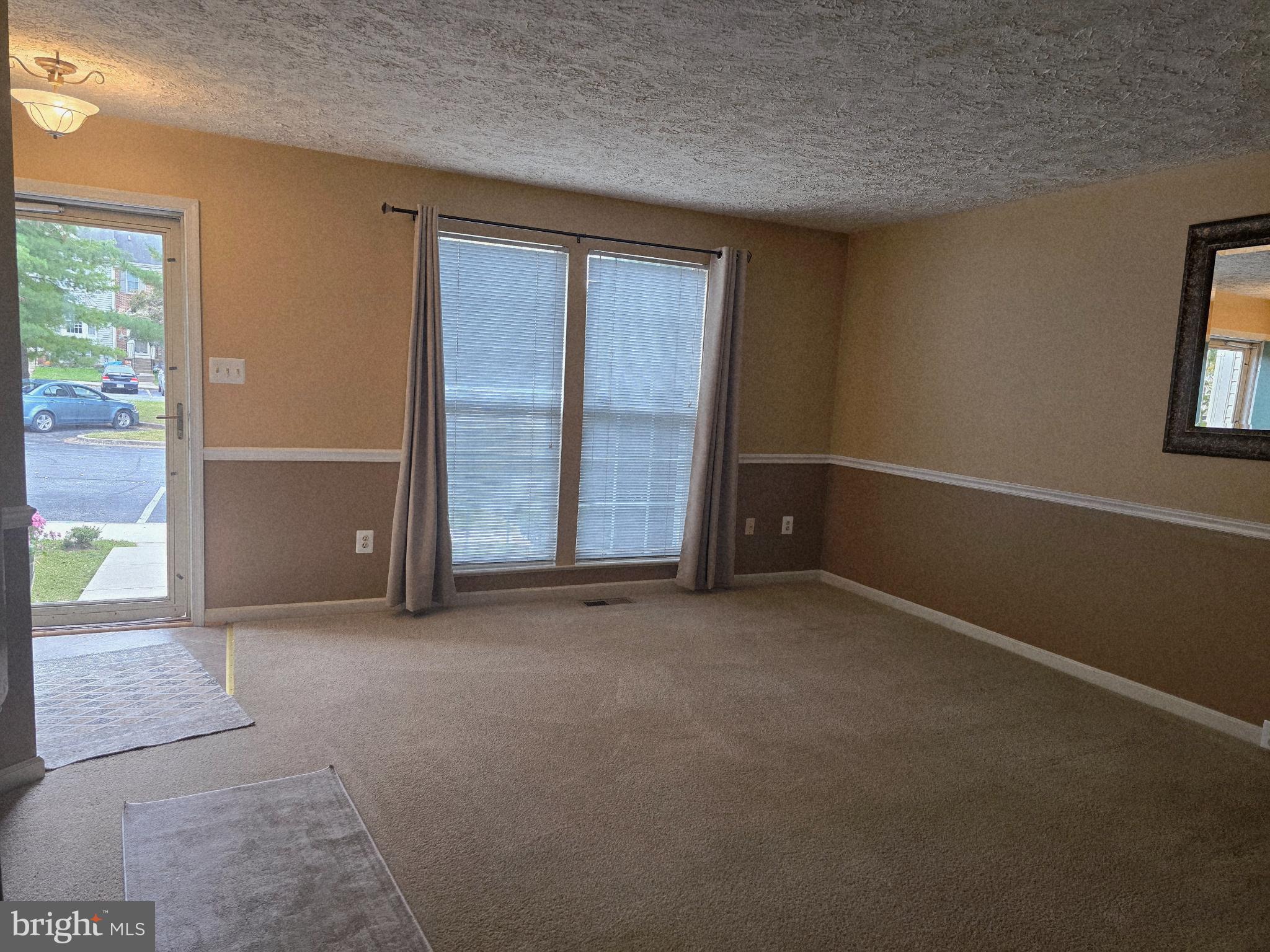 STUART MECHANIC - Residential Lease