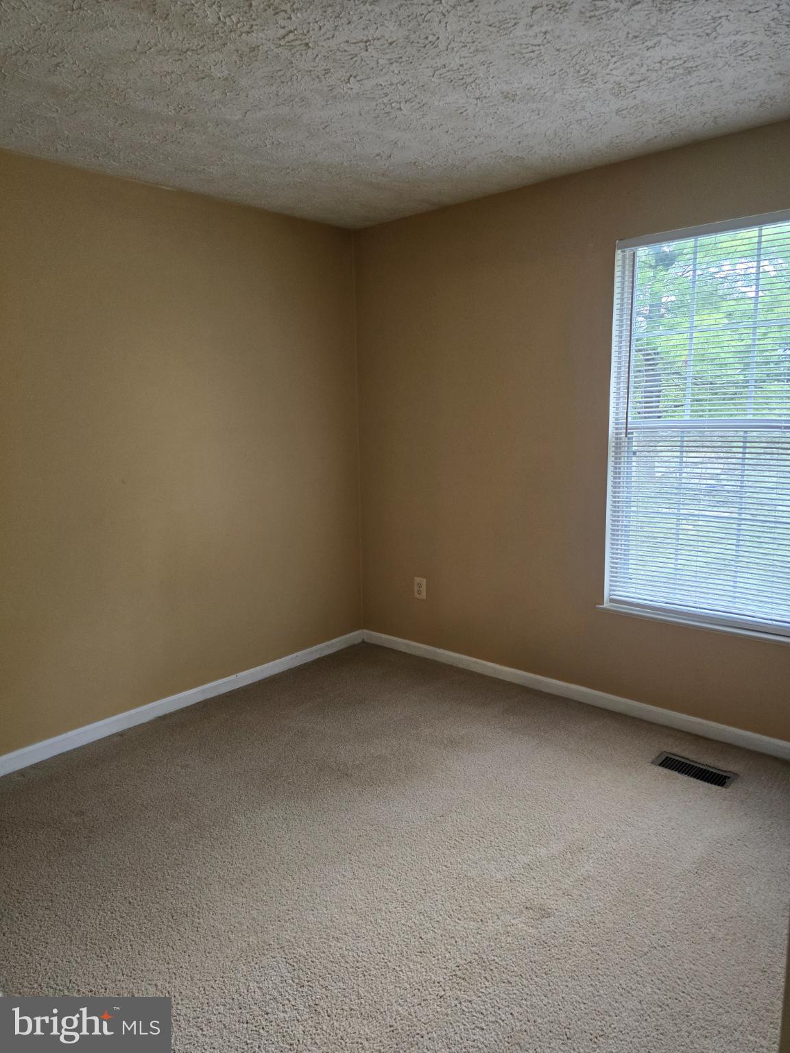 STUART MECHANIC - Residential Lease