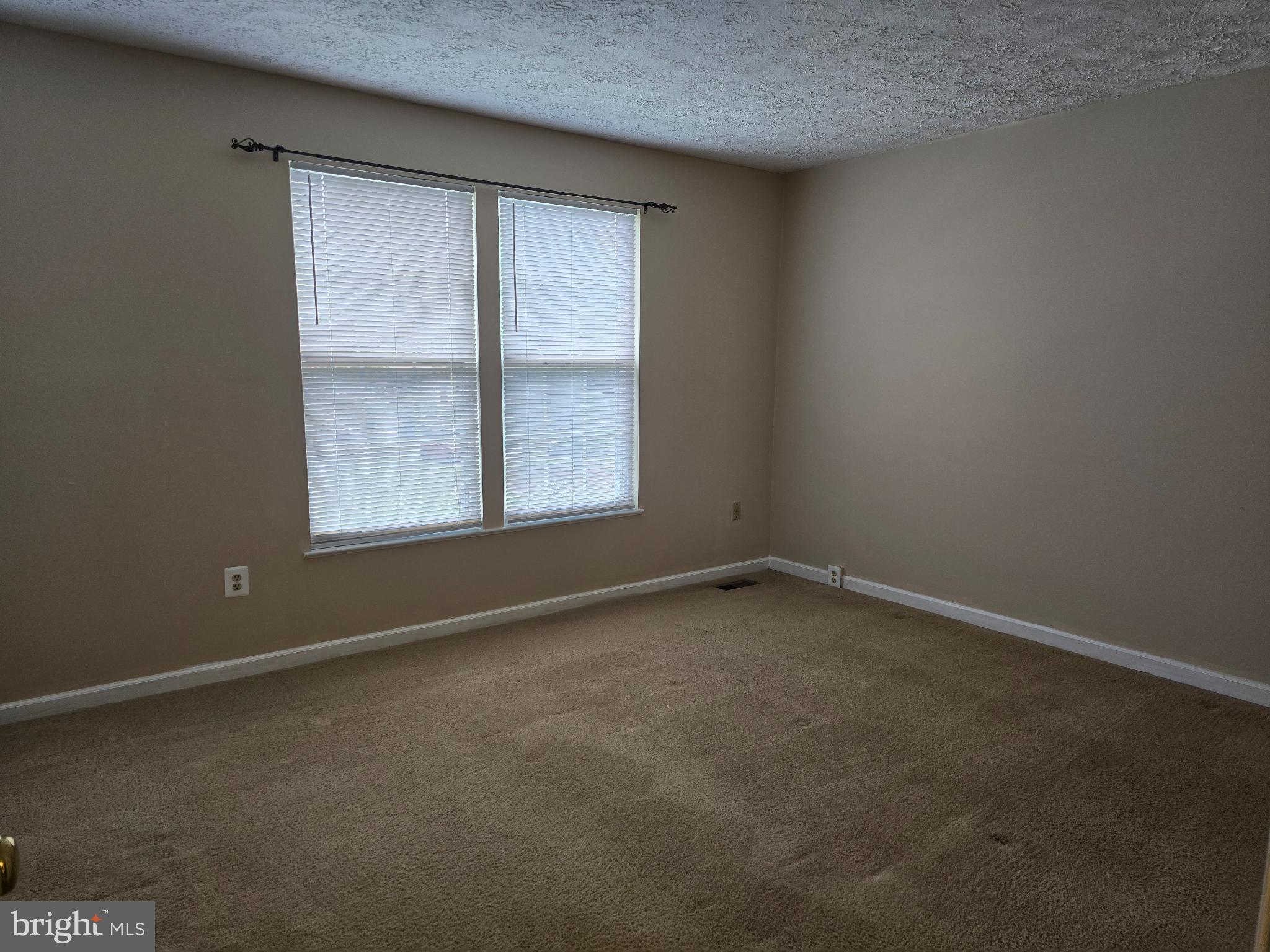 STUART MECHANIC - Residential Lease