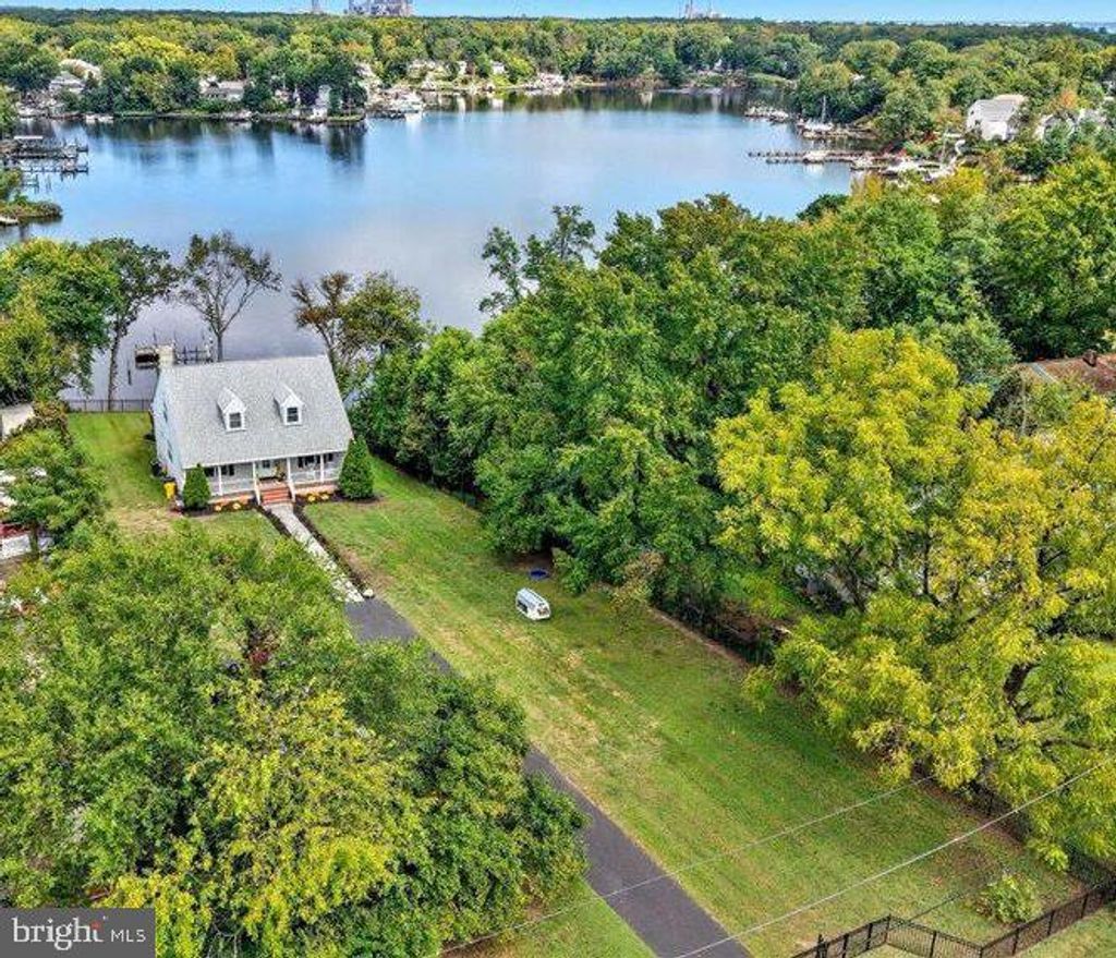 Photo of 706 E Shore Road, PASADENA, MD 21122 (MLS # MDAA2130536)