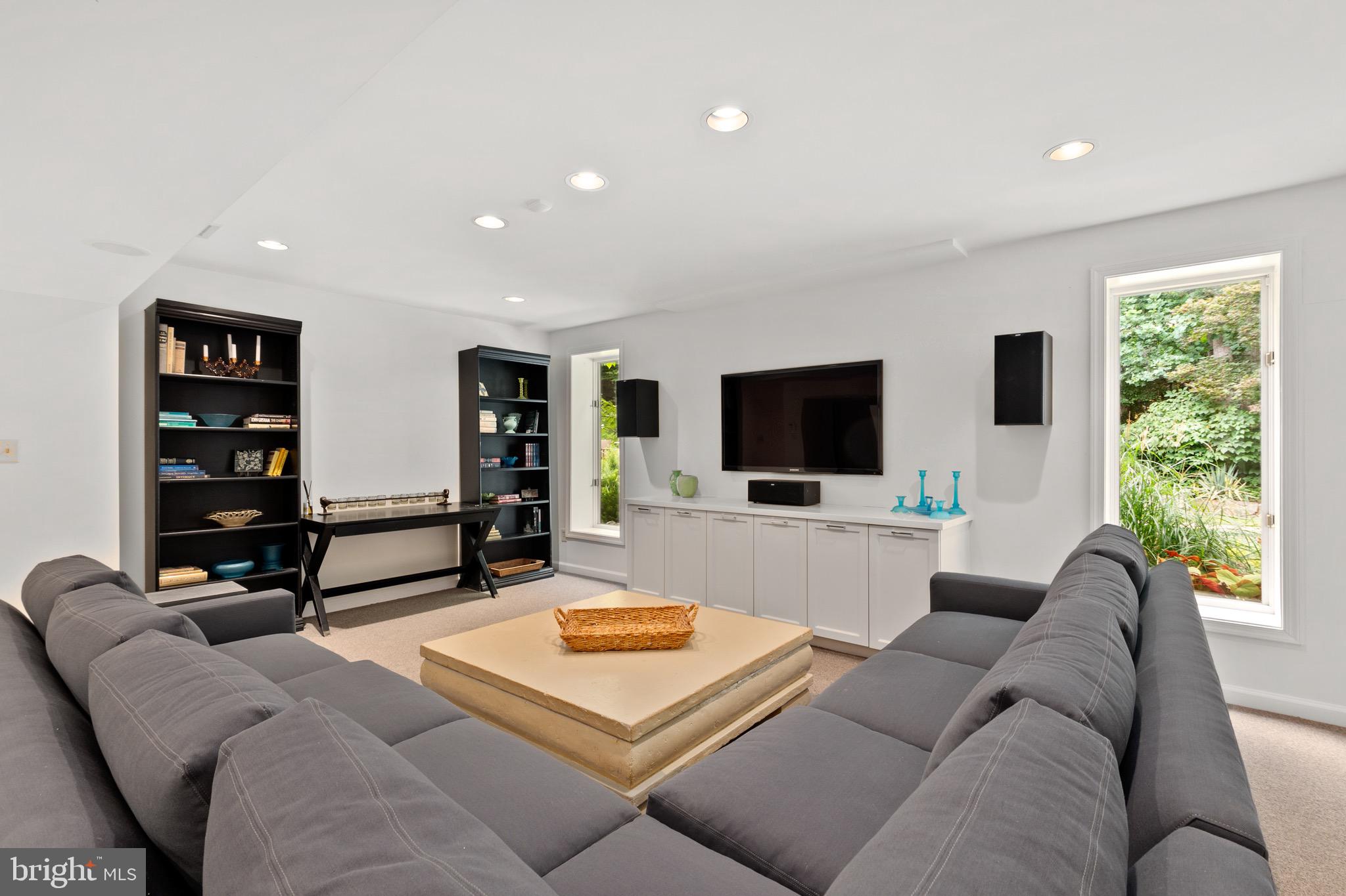 THE PALISADES - Residential