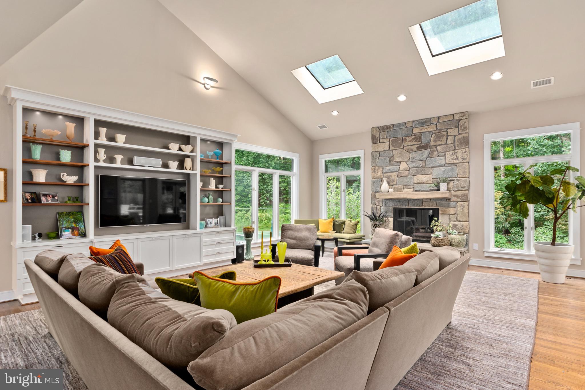 THE PALISADES - Residential