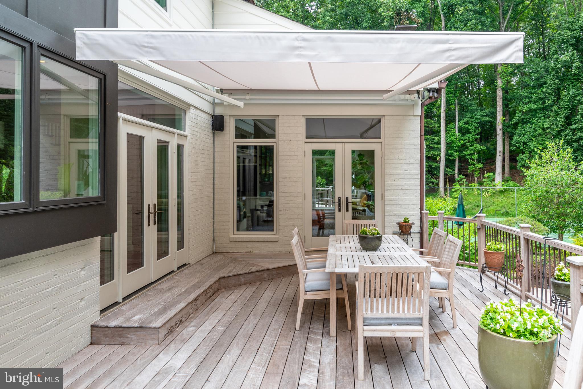 THE PALISADES - Residential