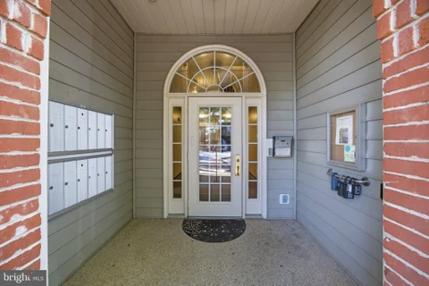 18809 Sparkling Water Drive Unit 101, Germantown, MD MLS: MDMC2254802