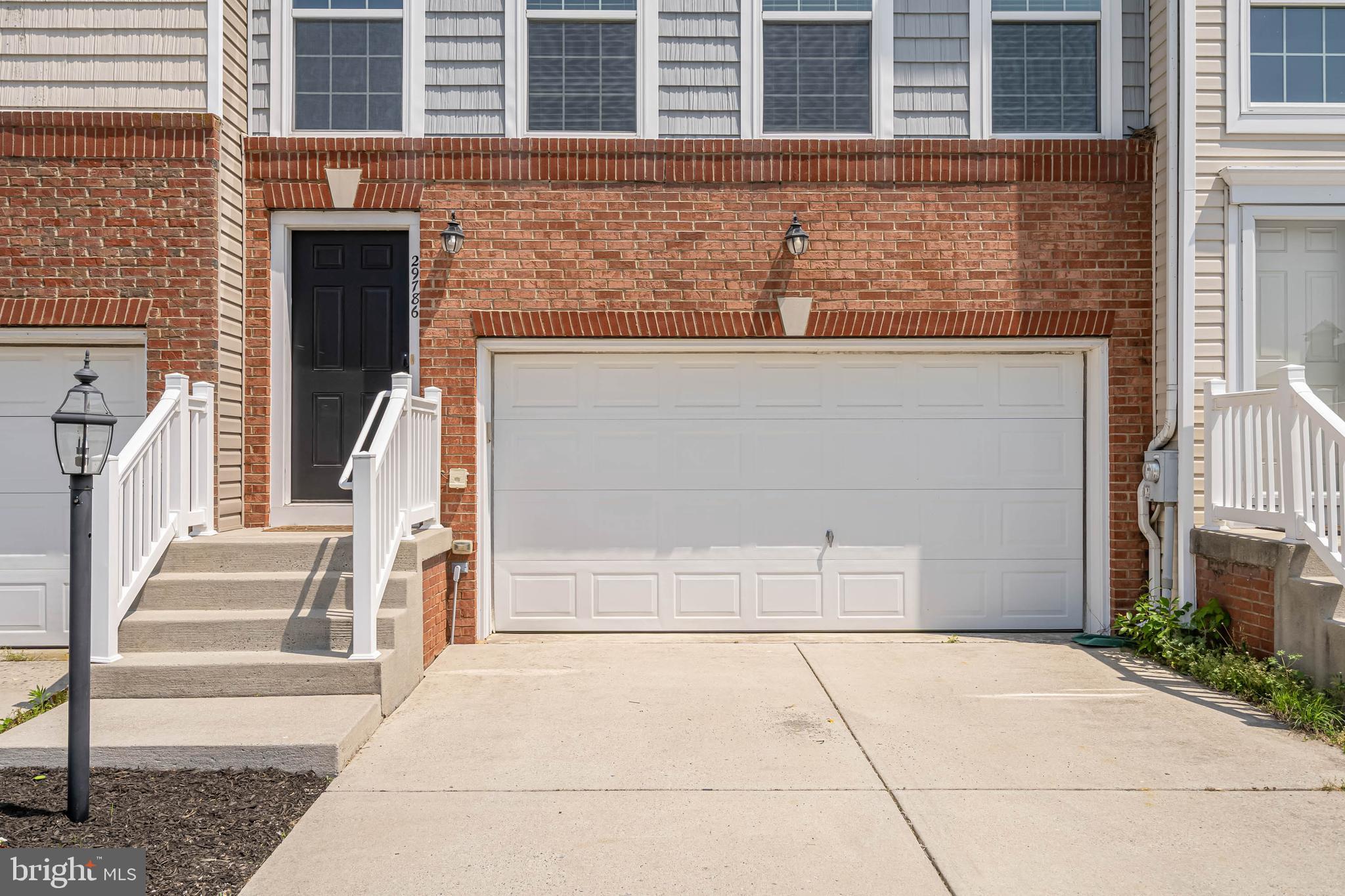 PLANTATION LAKES - Residential