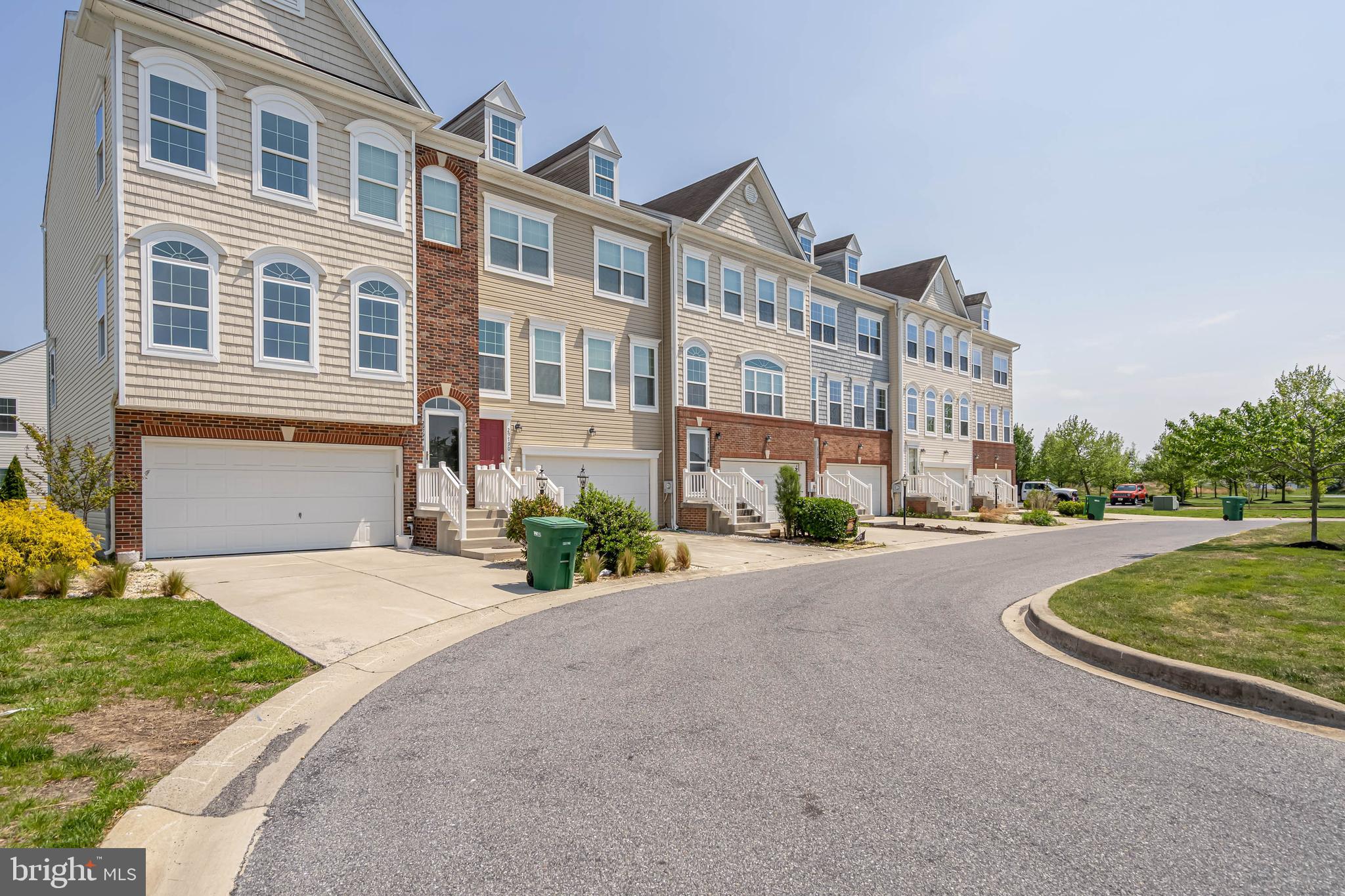 PLANTATION LAKES - Residential