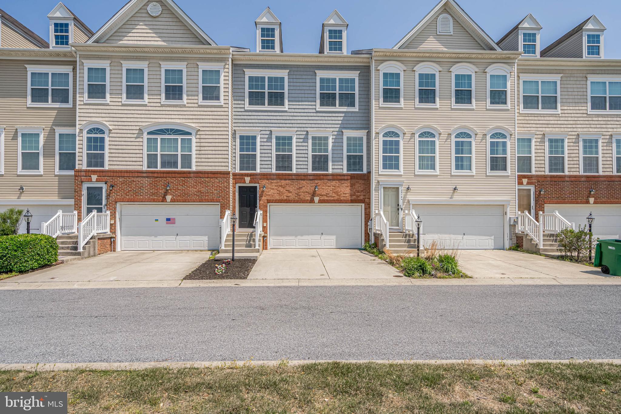 PLANTATION LAKES - Residential