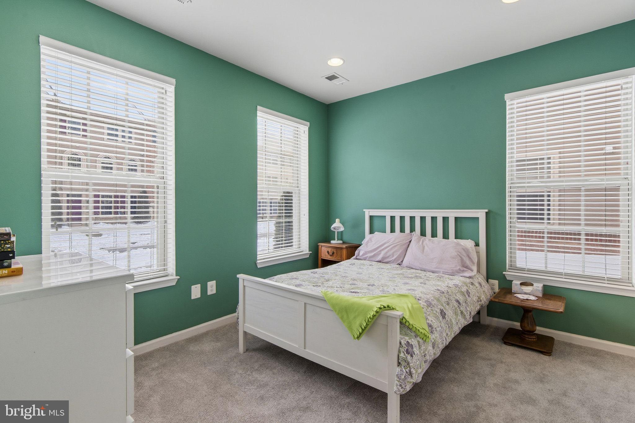 STANSBURY SHORES - Residential