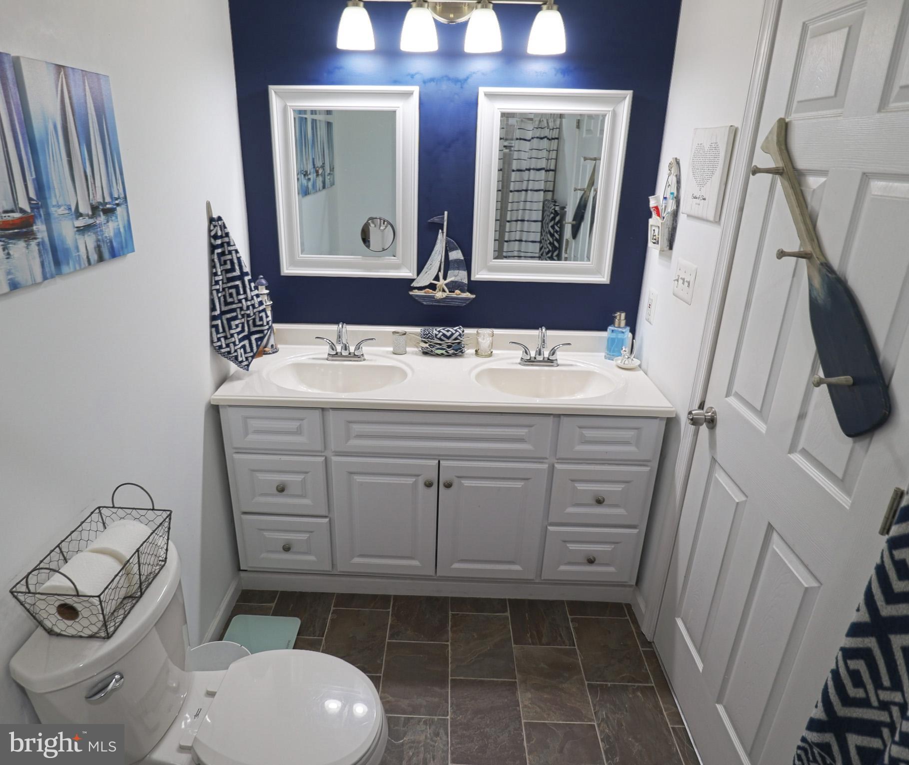 RIVIERA BEACH - Residential