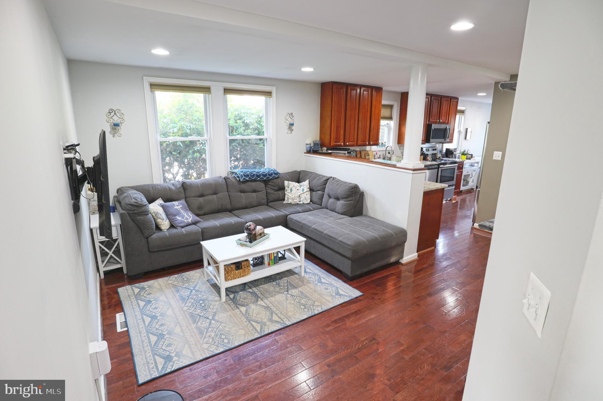 RIVIERA BEACH - Residential