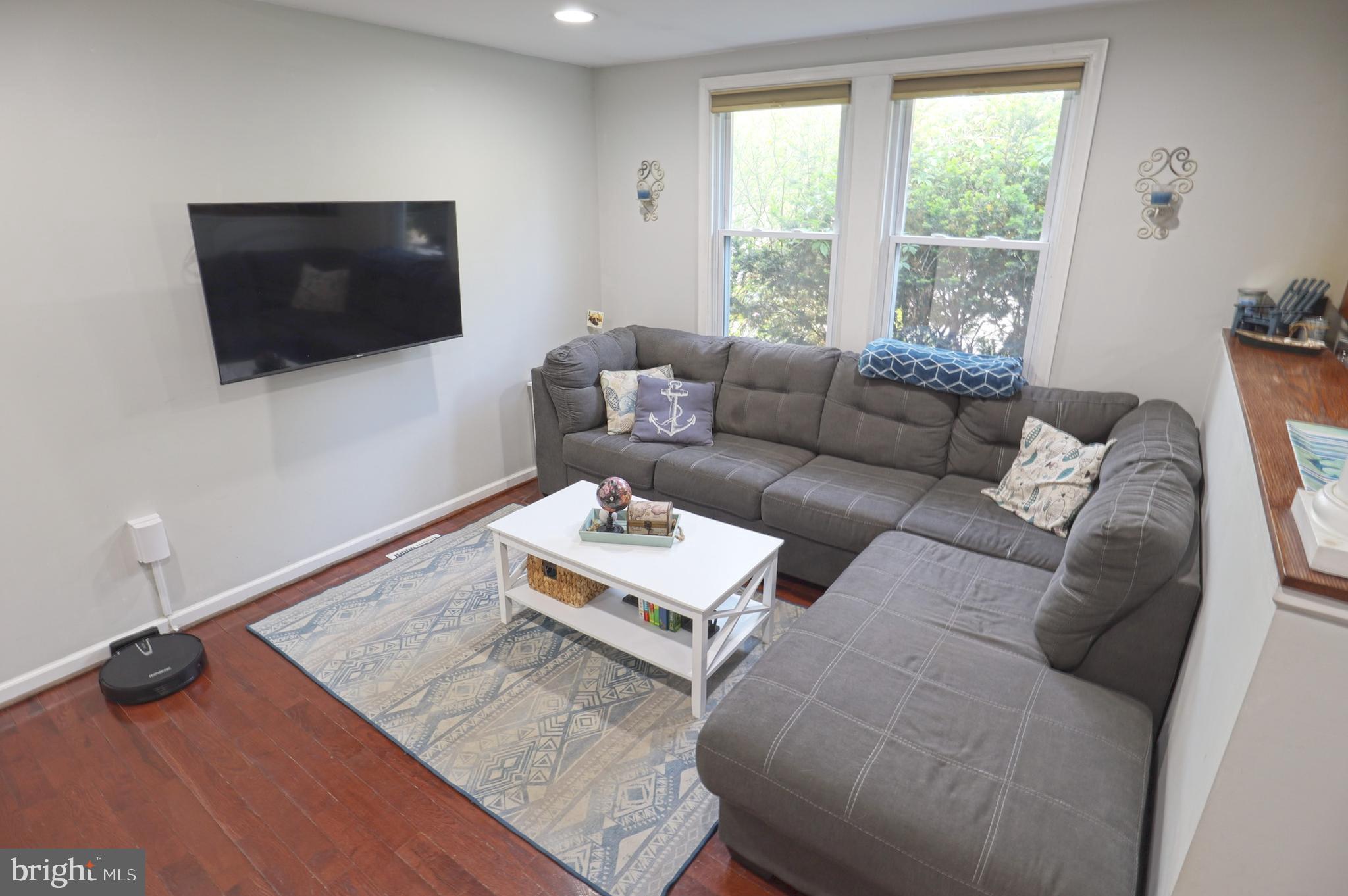 RIVIERA BEACH - Residential