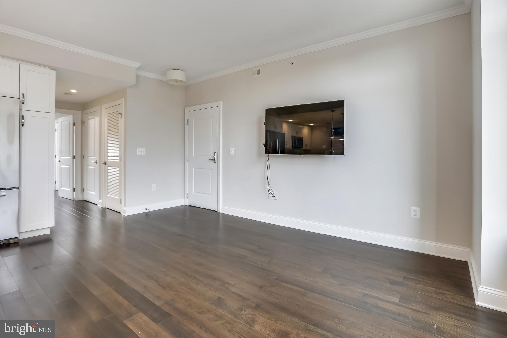 DOWNTOWN BETHESDA - Residential Lease