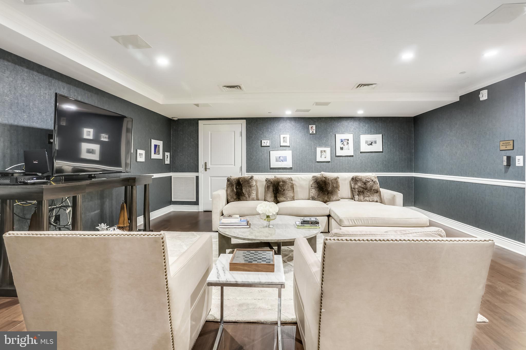 DOWNTOWN BETHESDA - Residential Lease