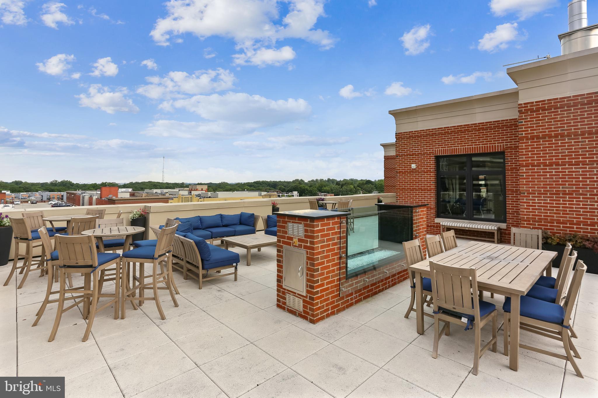 DOWNTOWN BETHESDA - Residential Lease