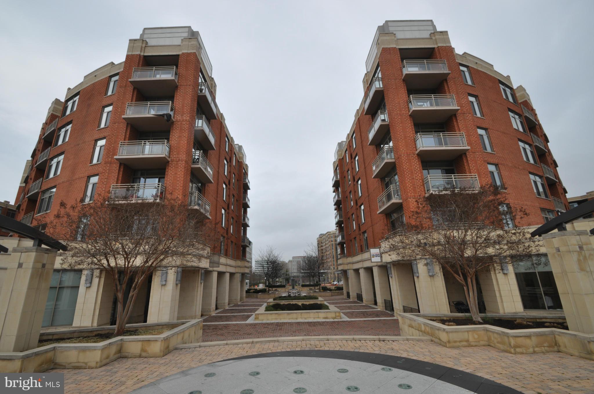 ECLIPSE ON CENTER PARK - Residential Lease