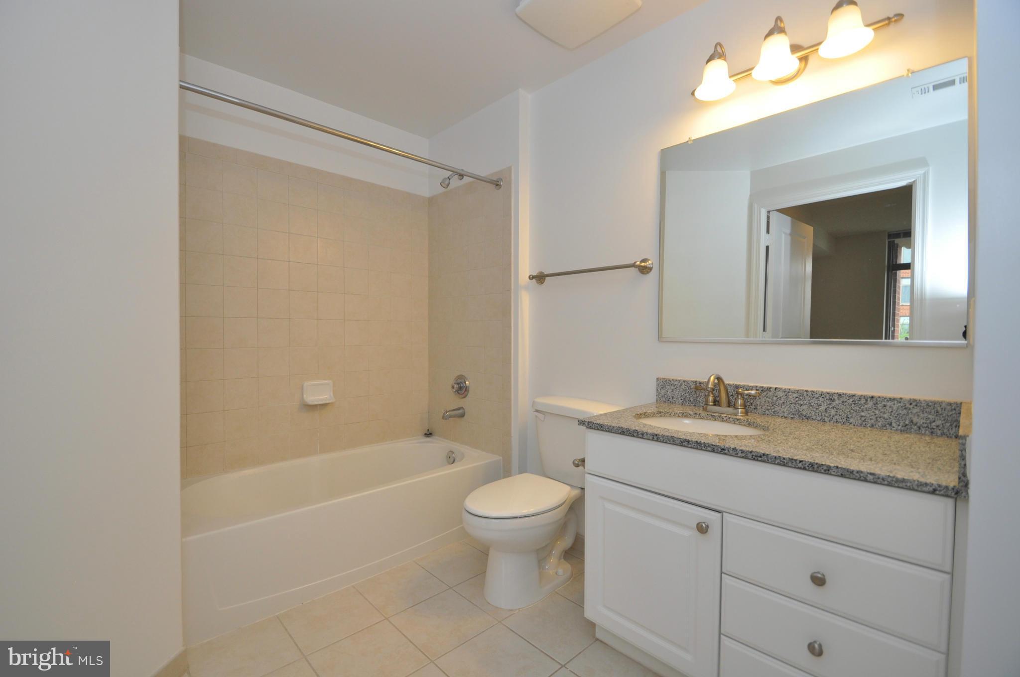 ECLIPSE ON CENTER PARK - Residential Lease