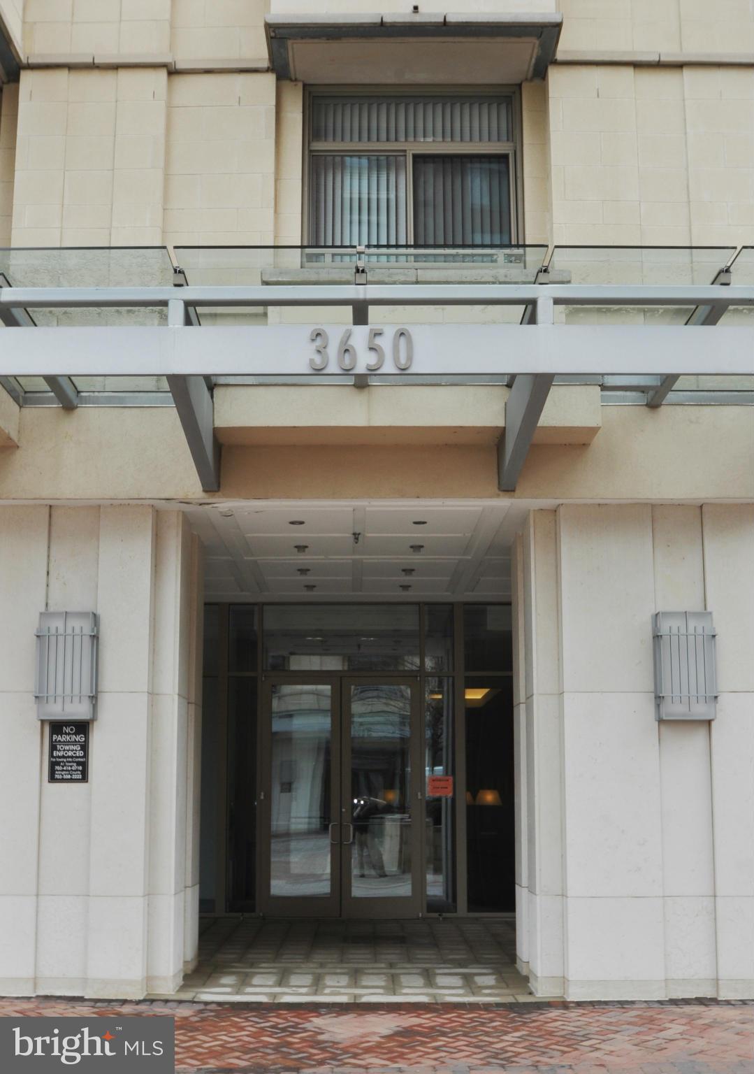 ECLIPSE ON CENTER PARK - Residential Lease