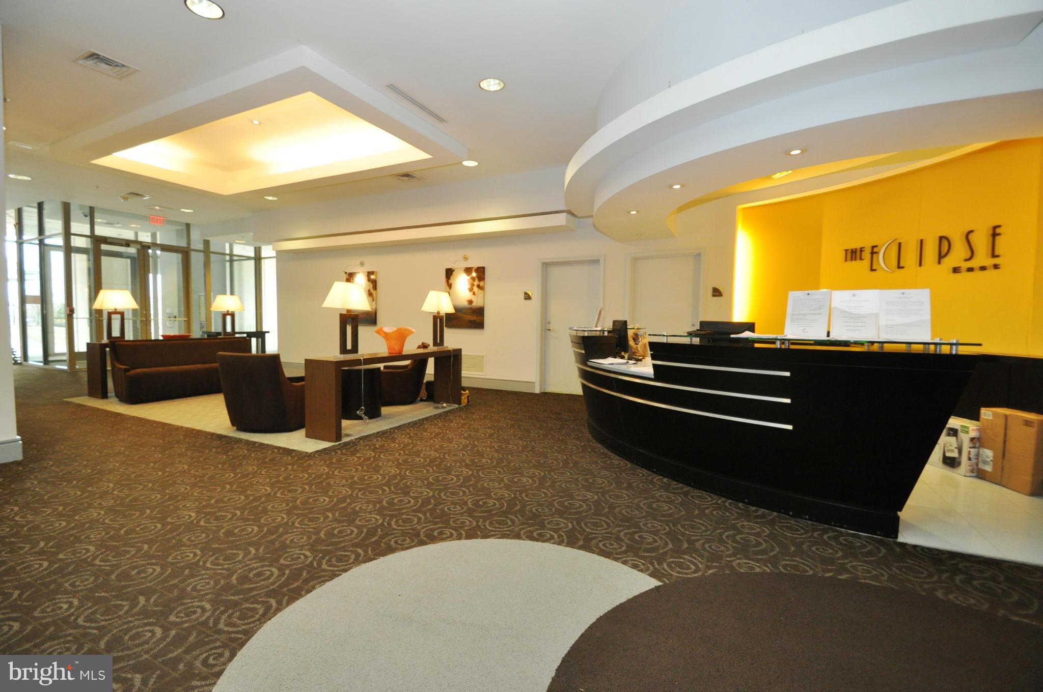 ECLIPSE ON CENTER PARK - Residential Lease