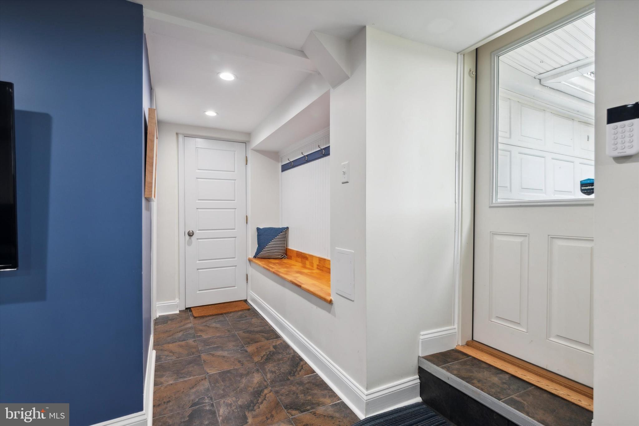 MERION GOLF MANOR - Residential