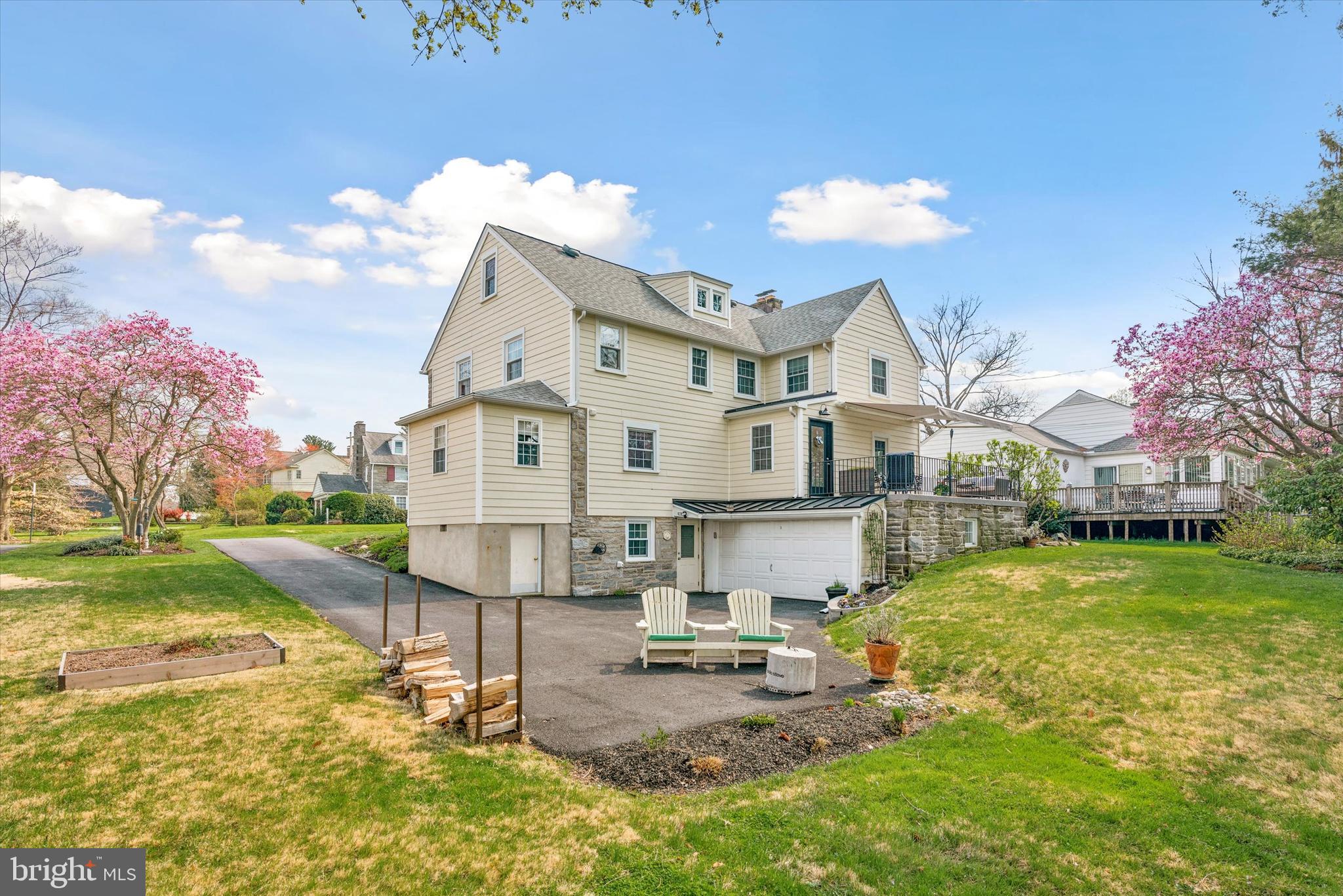 MERION GOLF MANOR - Residential