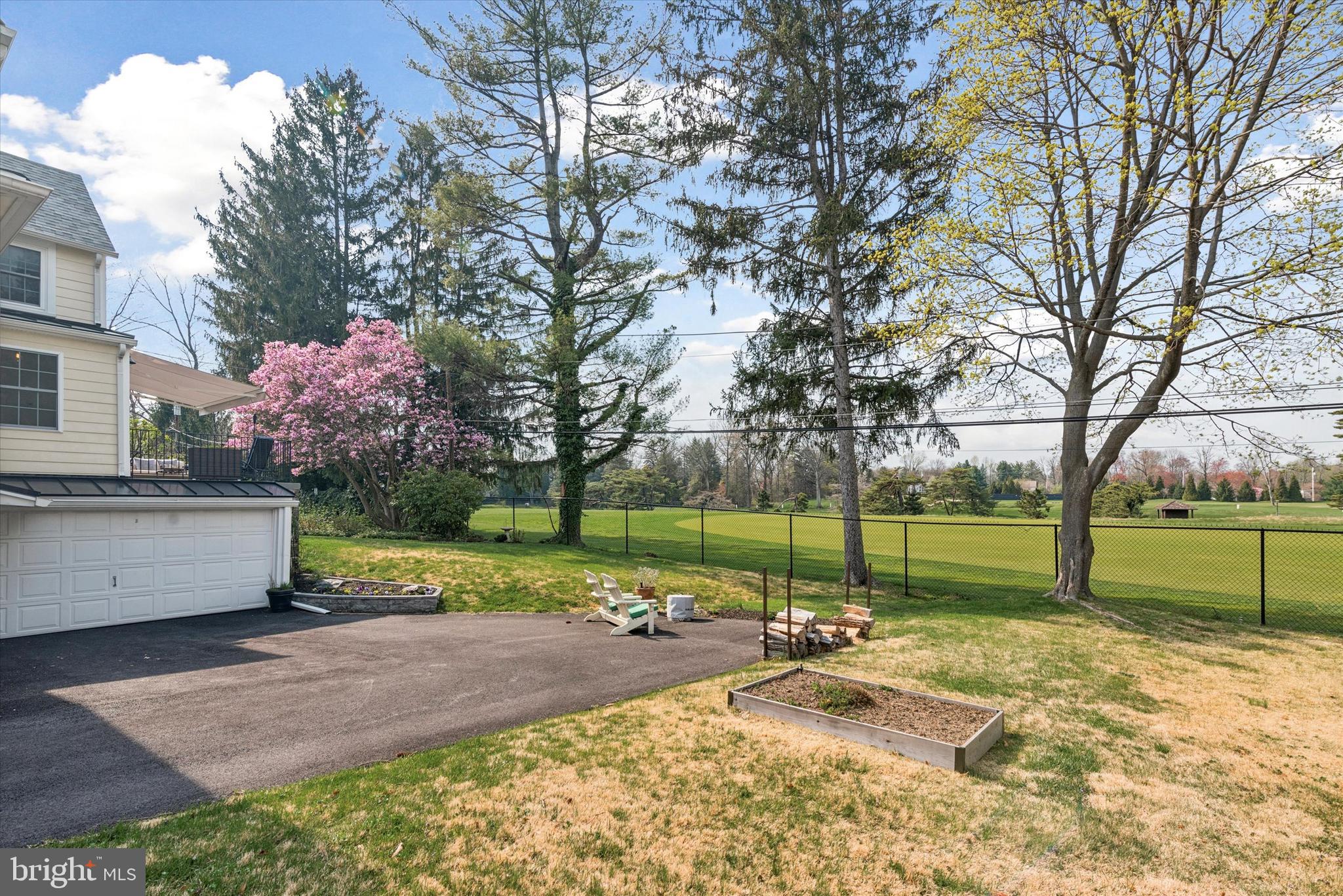 MERION GOLF MANOR - Residential