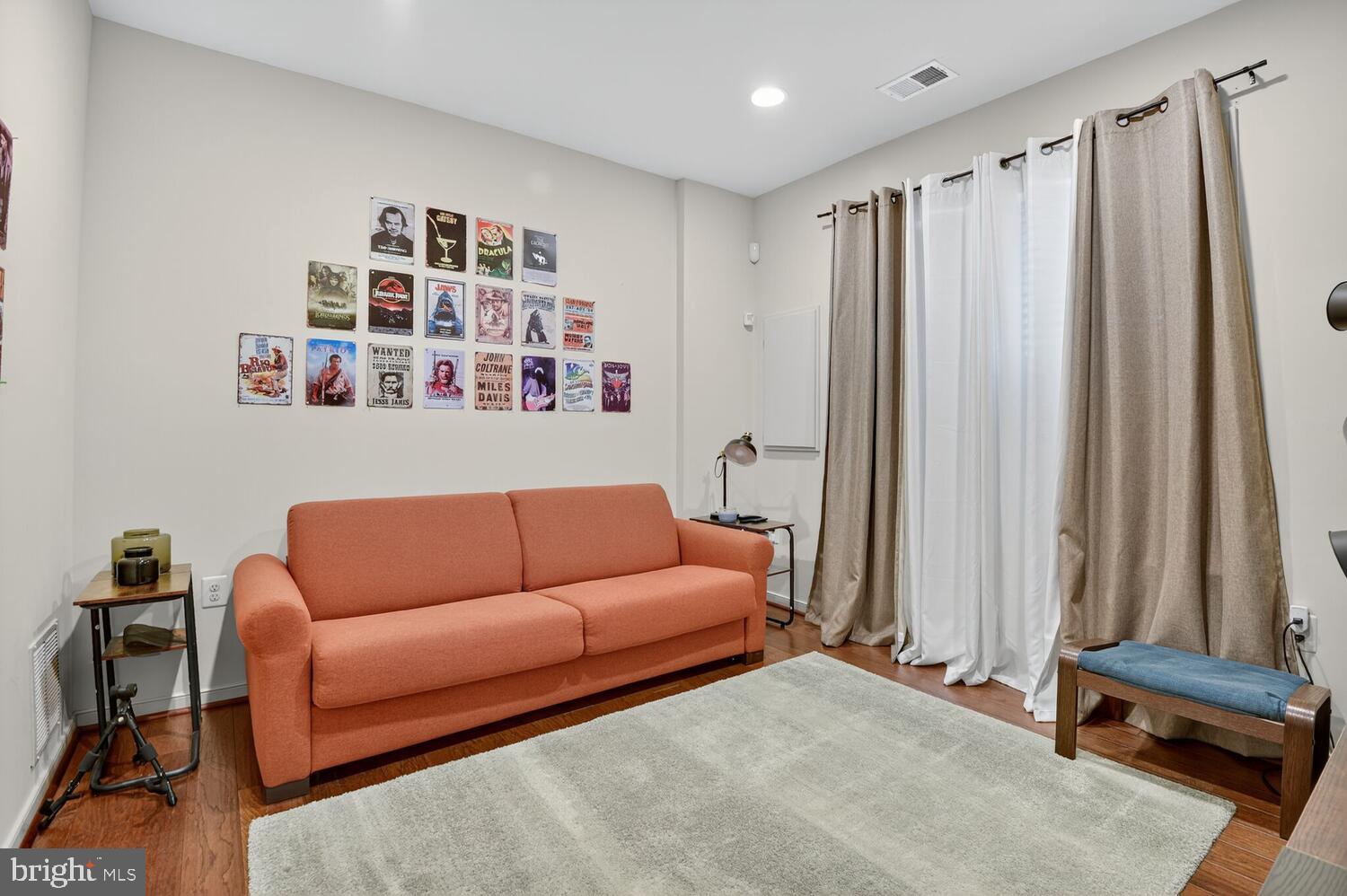 POPLAR RUN - Residential