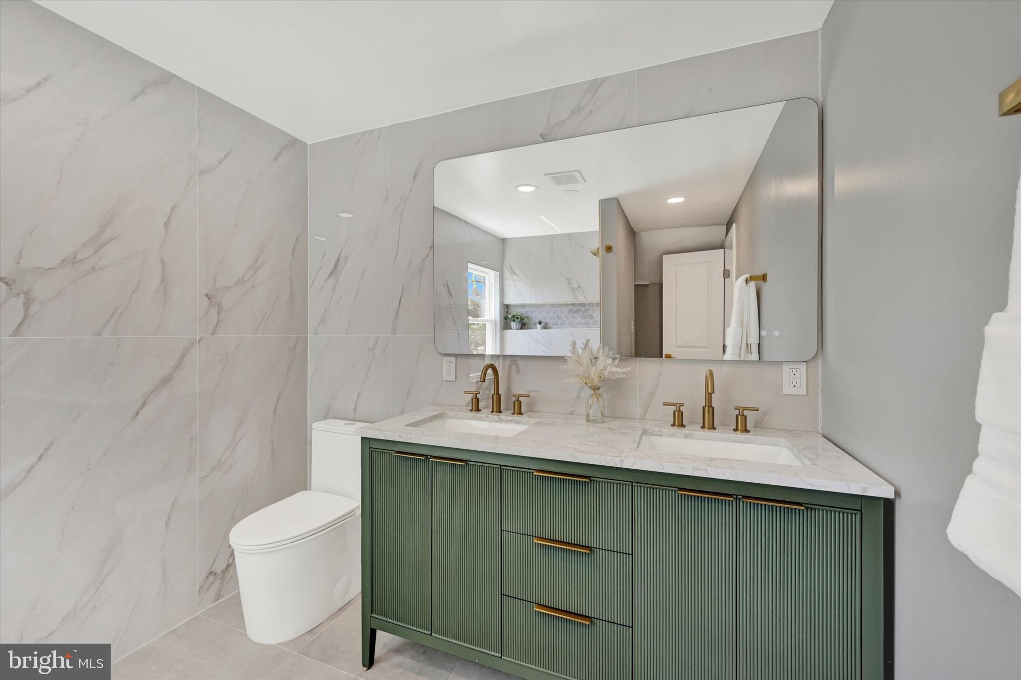 KENSINGTON - Residential Income