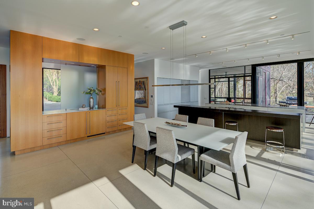 GLEN ECHO HEIGHTS - Residential