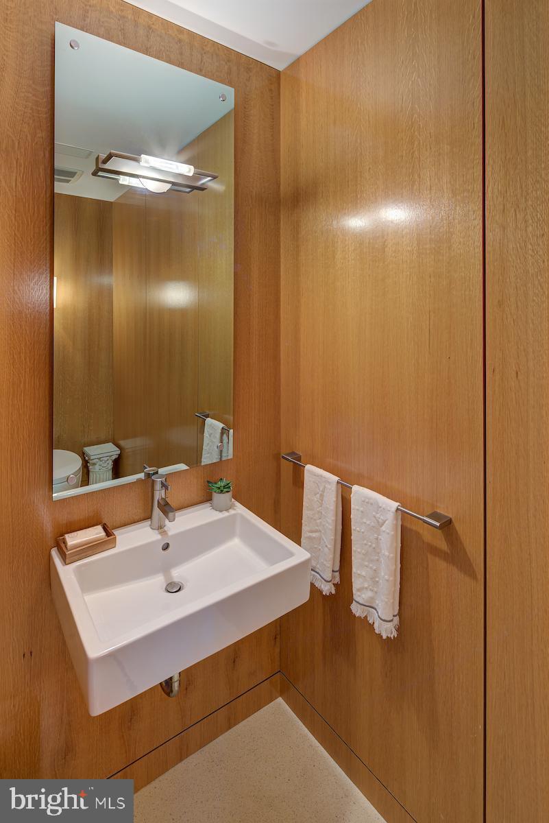 GLEN ECHO HEIGHTS - Residential