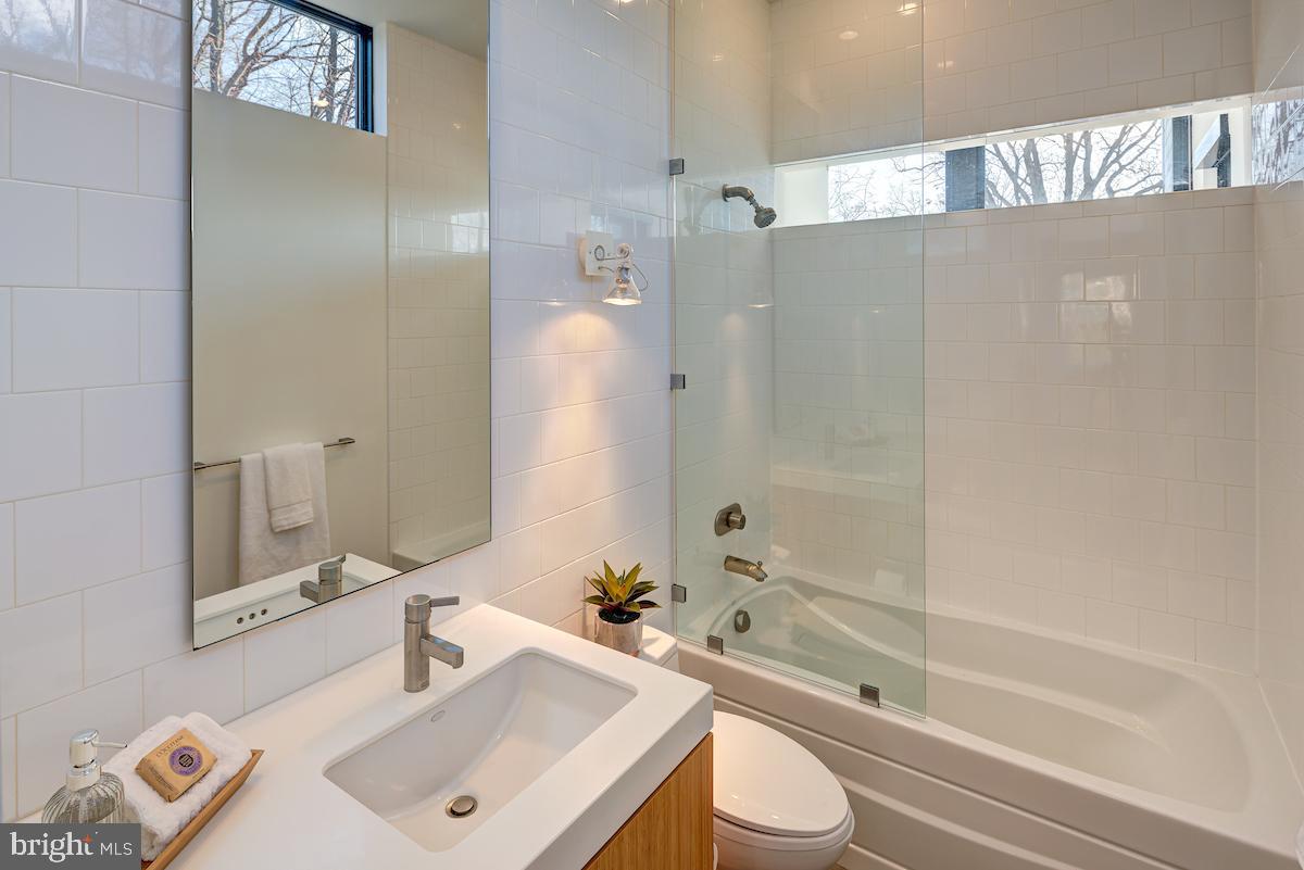 GLEN ECHO HEIGHTS - Residential