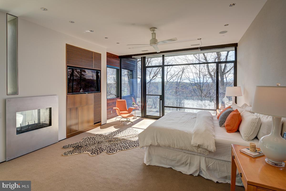 GLEN ECHO HEIGHTS - Residential