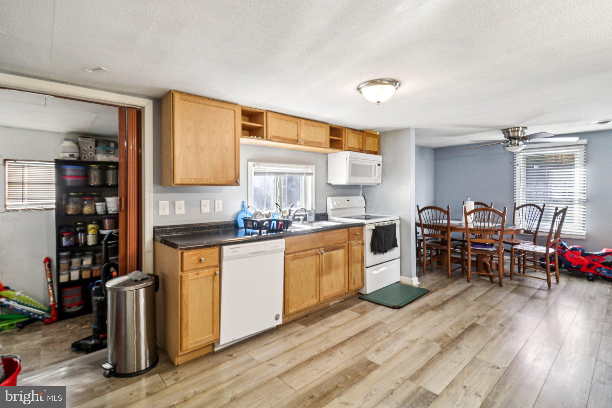 BOONES ESTATES - Residential