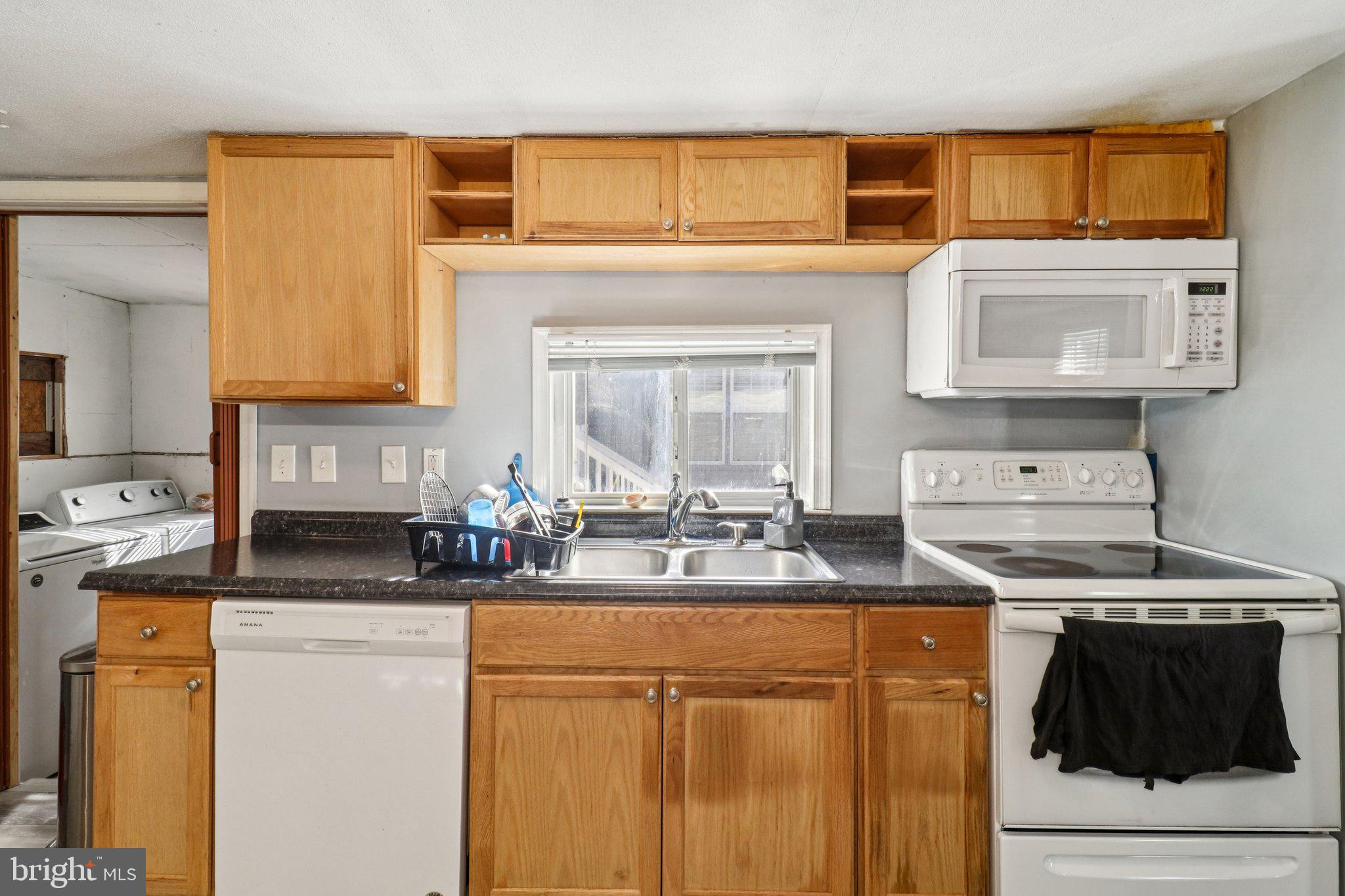 BOONES ESTATES - Residential