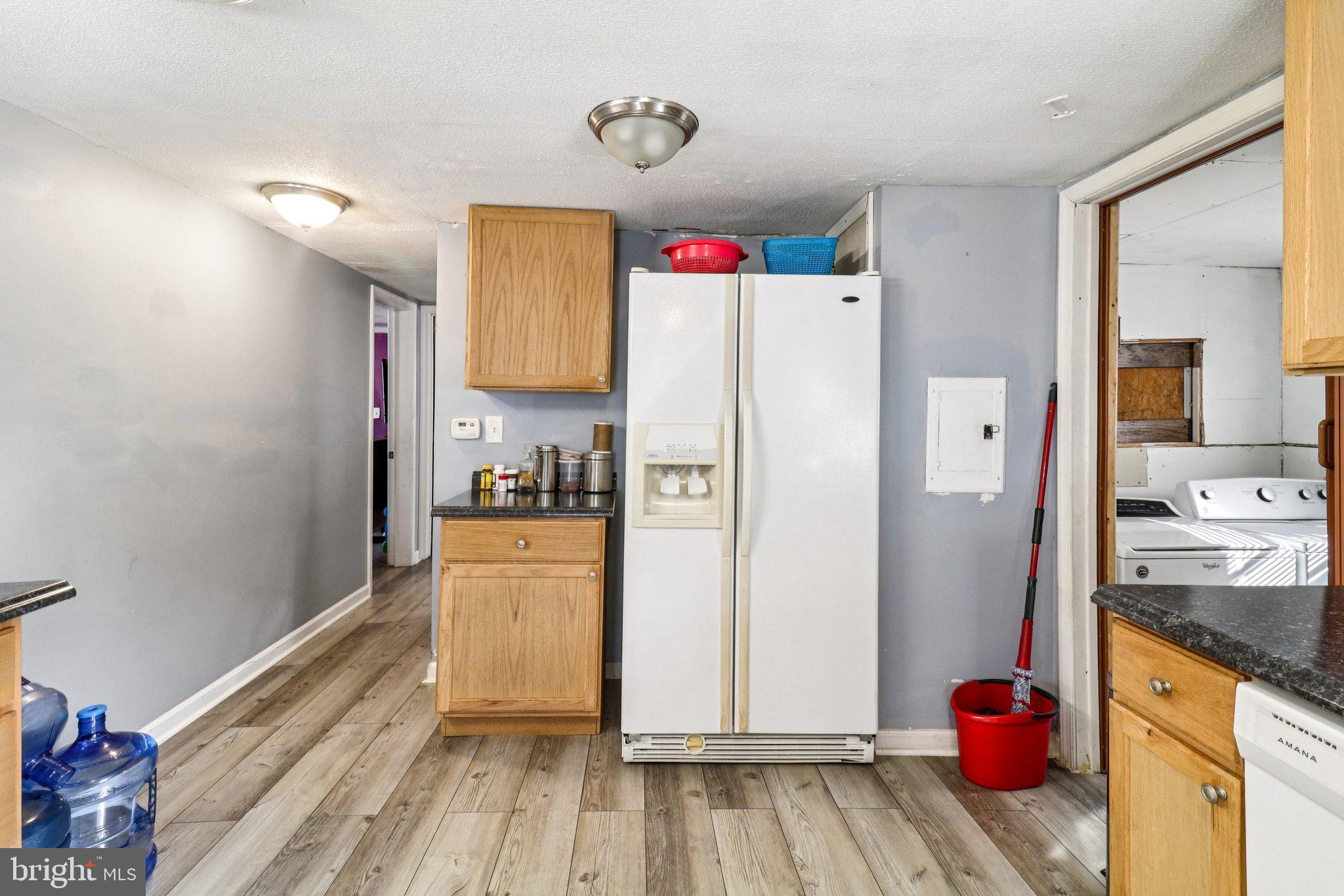 BOONES ESTATES - Residential