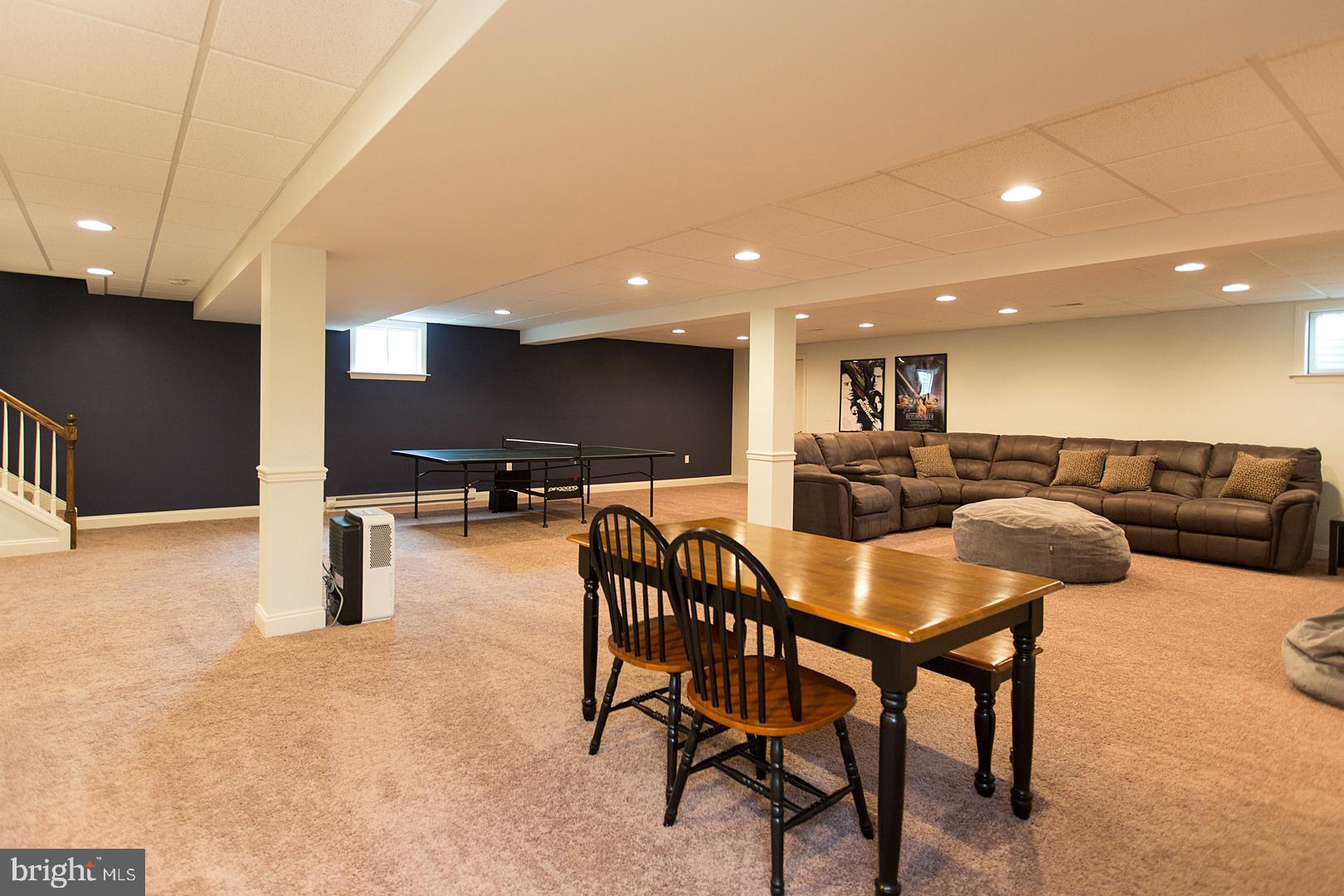 ELMCREST - Residential