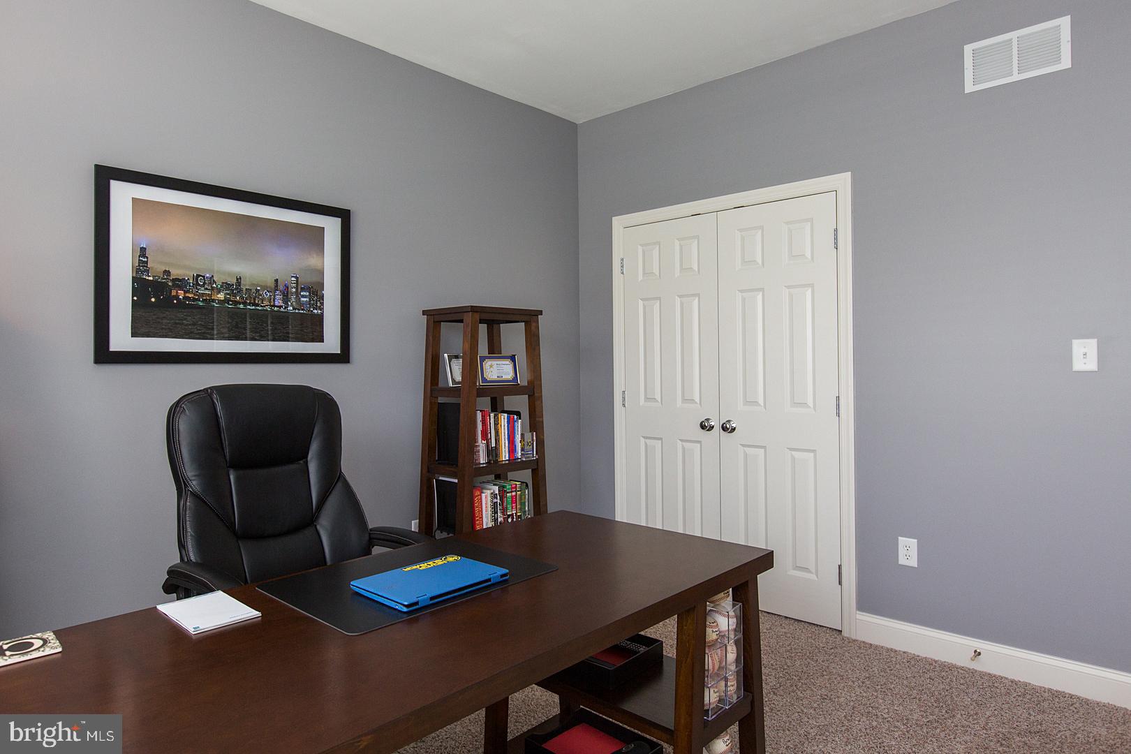 ELMCREST - Residential