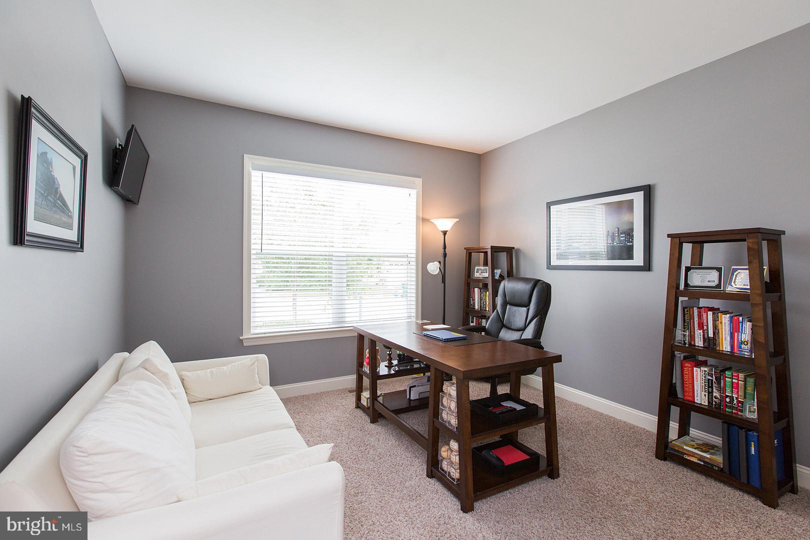 ELMCREST - Residential
