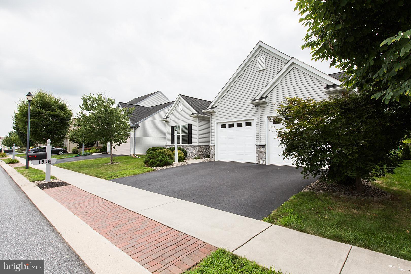 ELMCREST - Residential