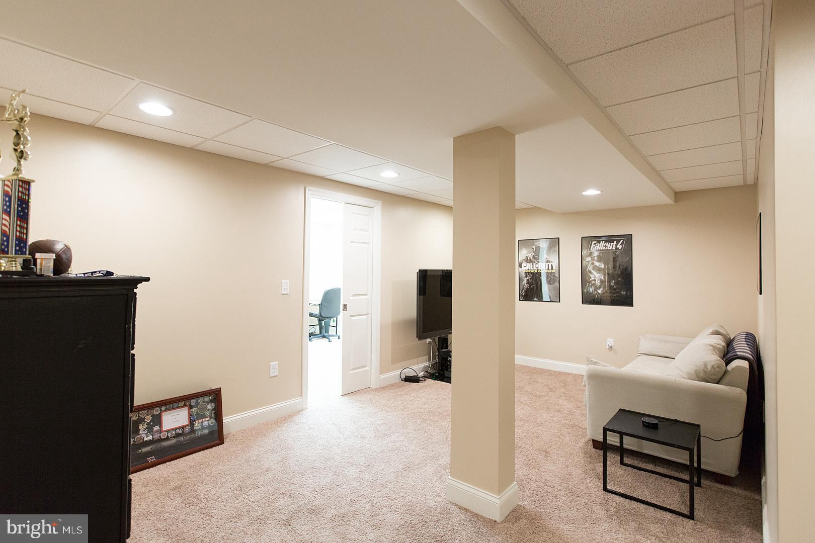ELMCREST - Residential