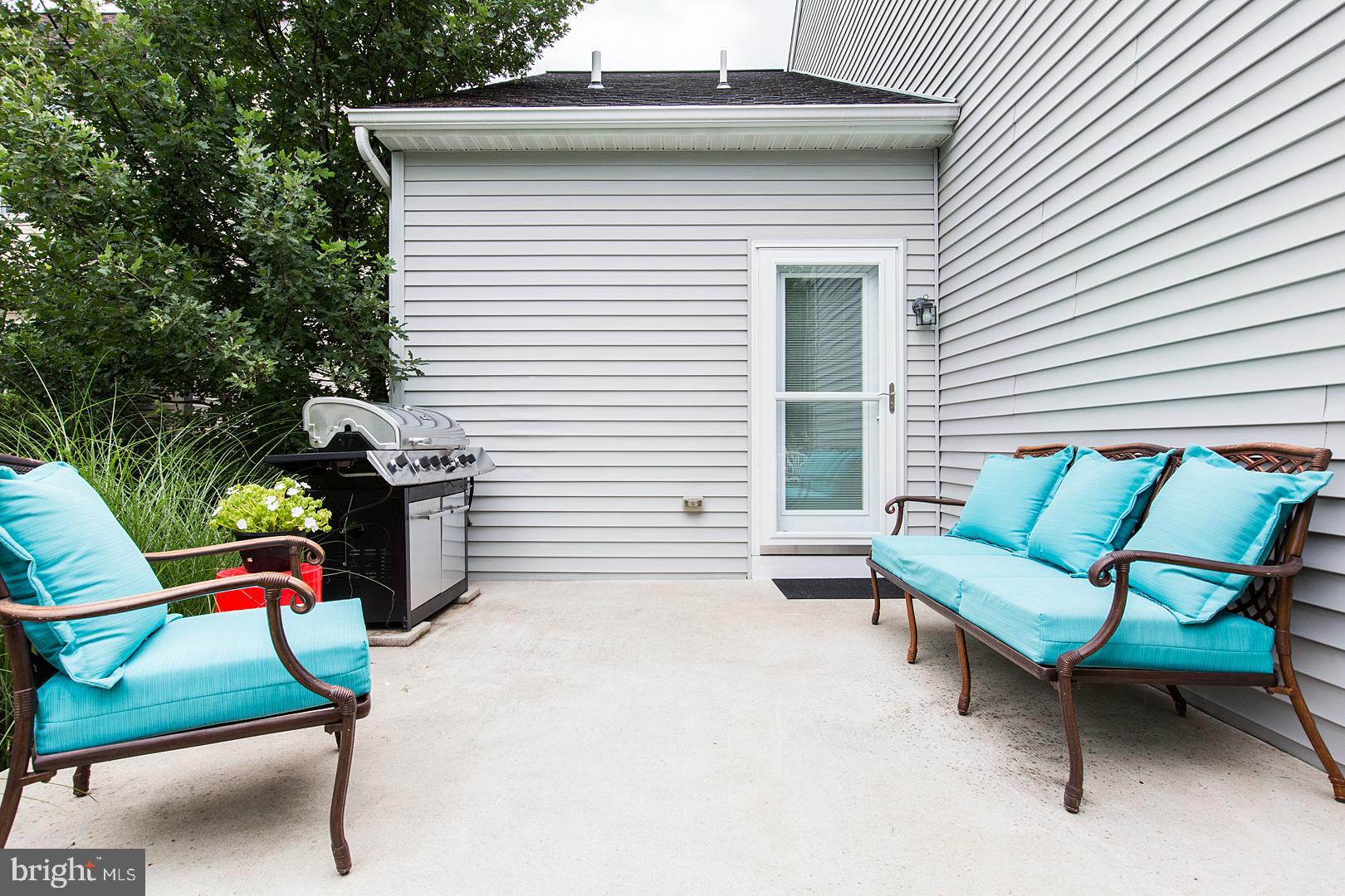 ELMCREST - Residential