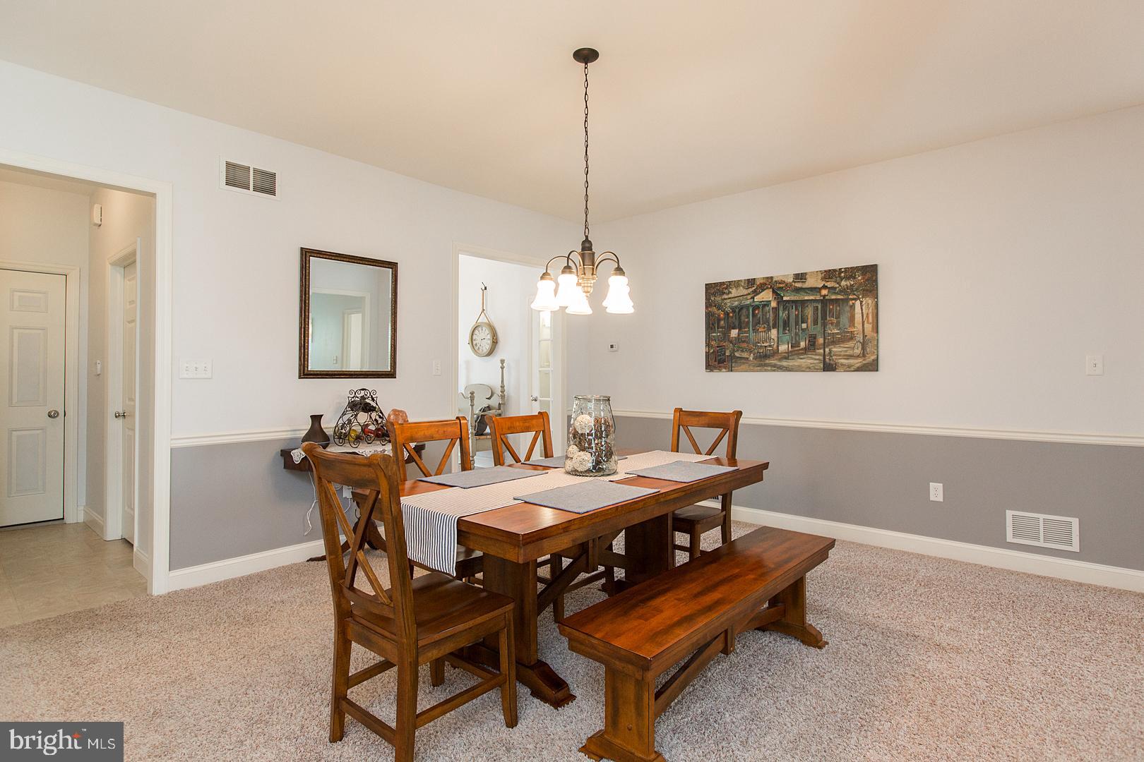 ELMCREST - Residential