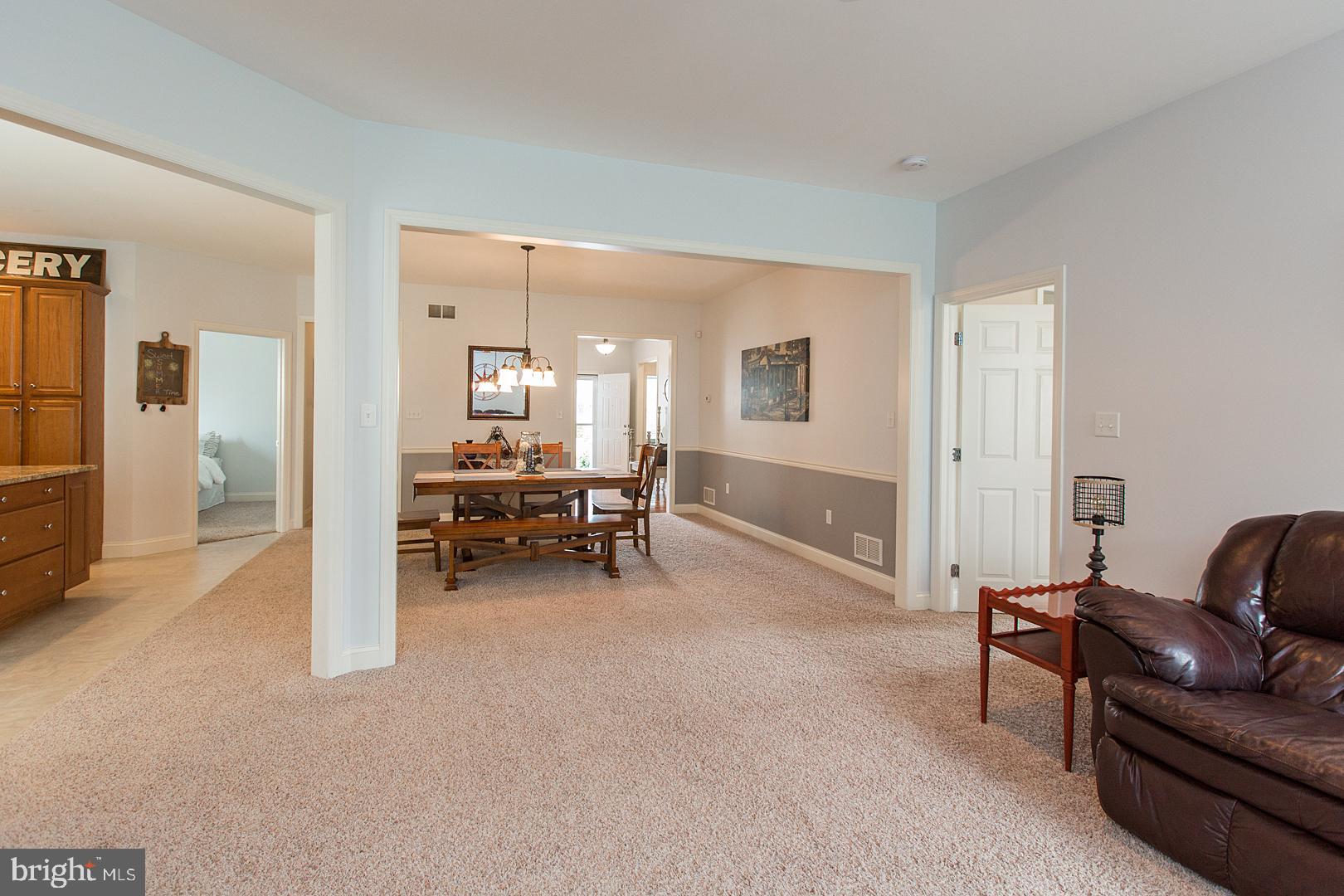 ELMCREST - Residential